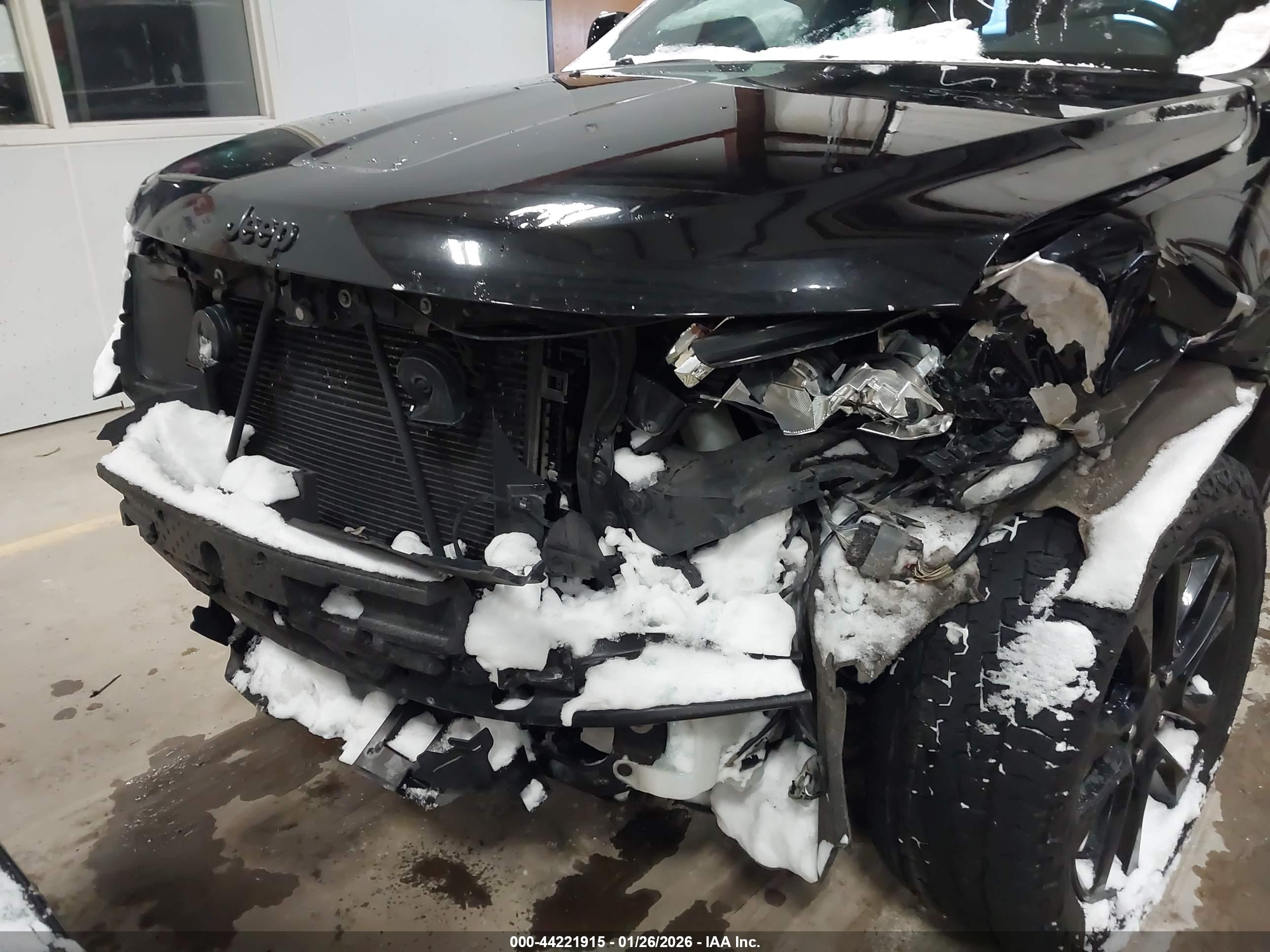 JEEP GRAND image 6
