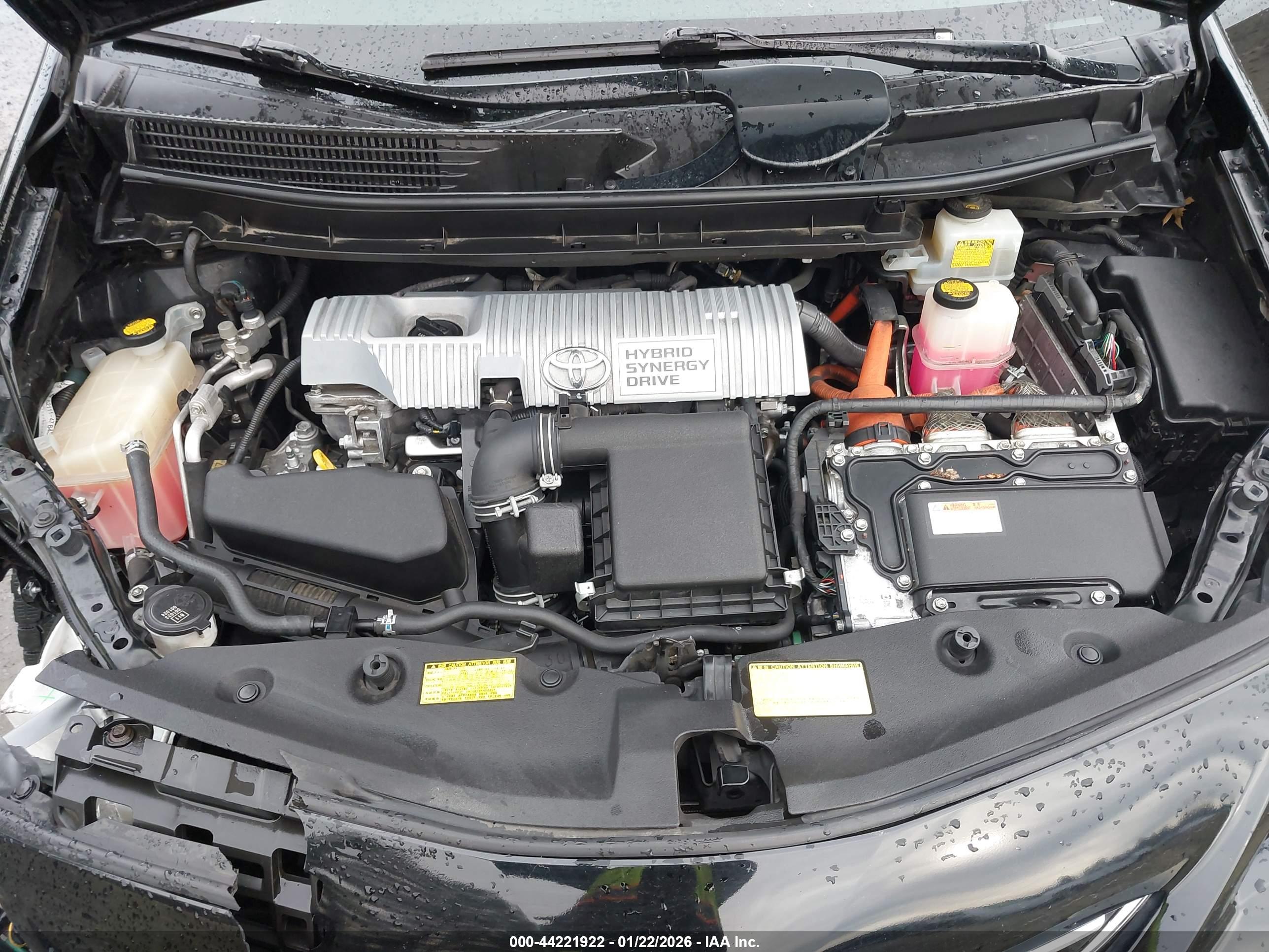 TOYOTA PRIUS image 10