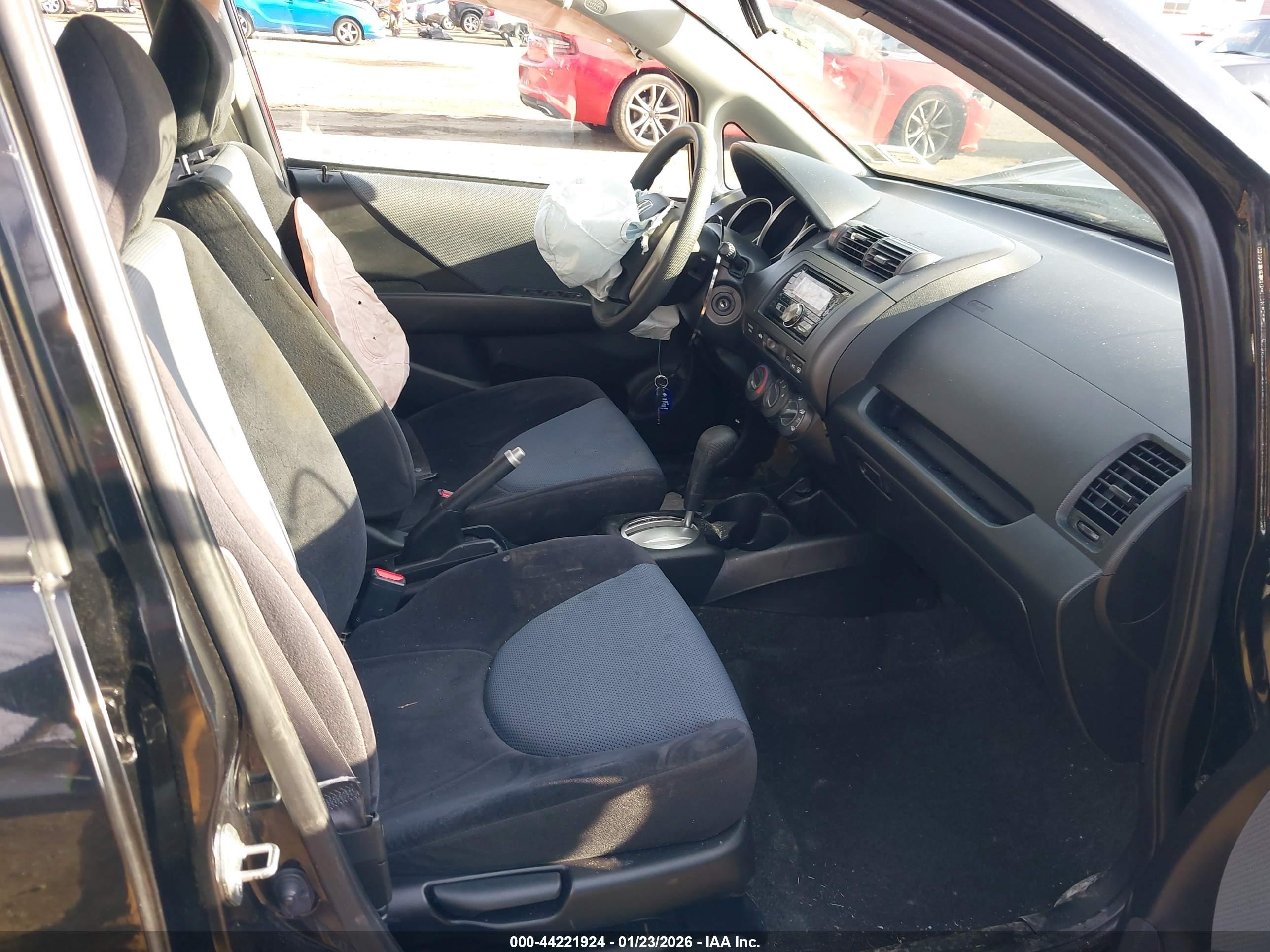 HONDA FIT image 5