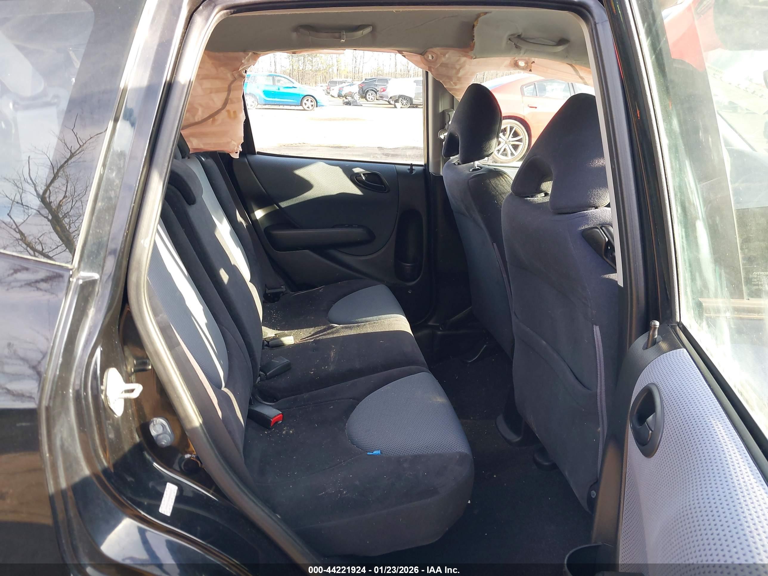 HONDA FIT image 8