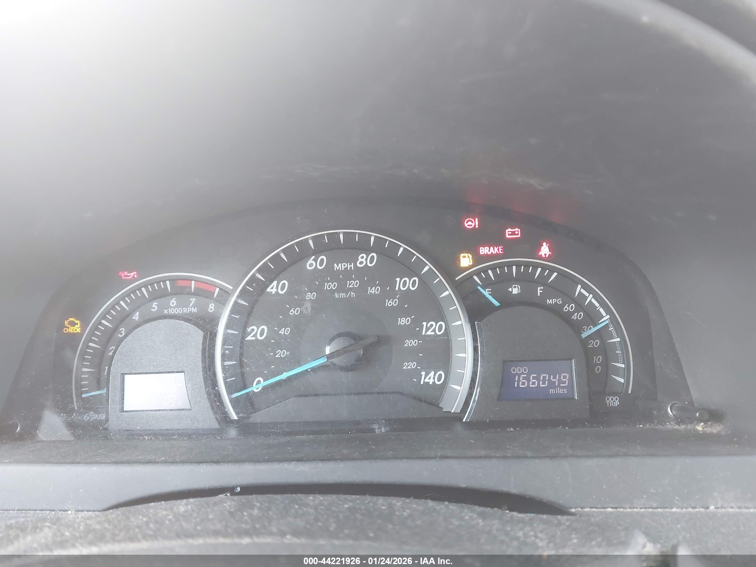 TOYOTA CAMRY image 7