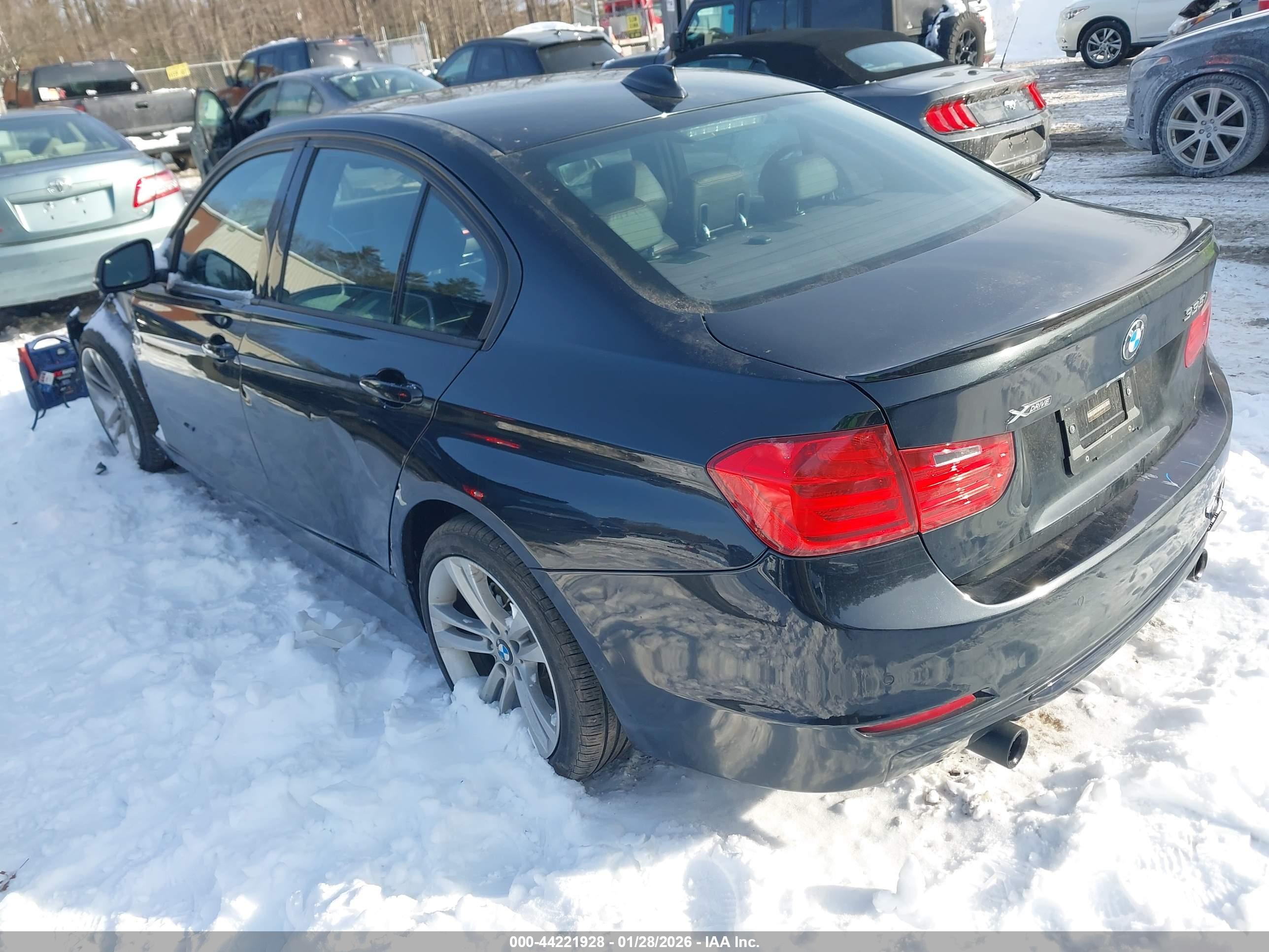 BMW 335I image 3