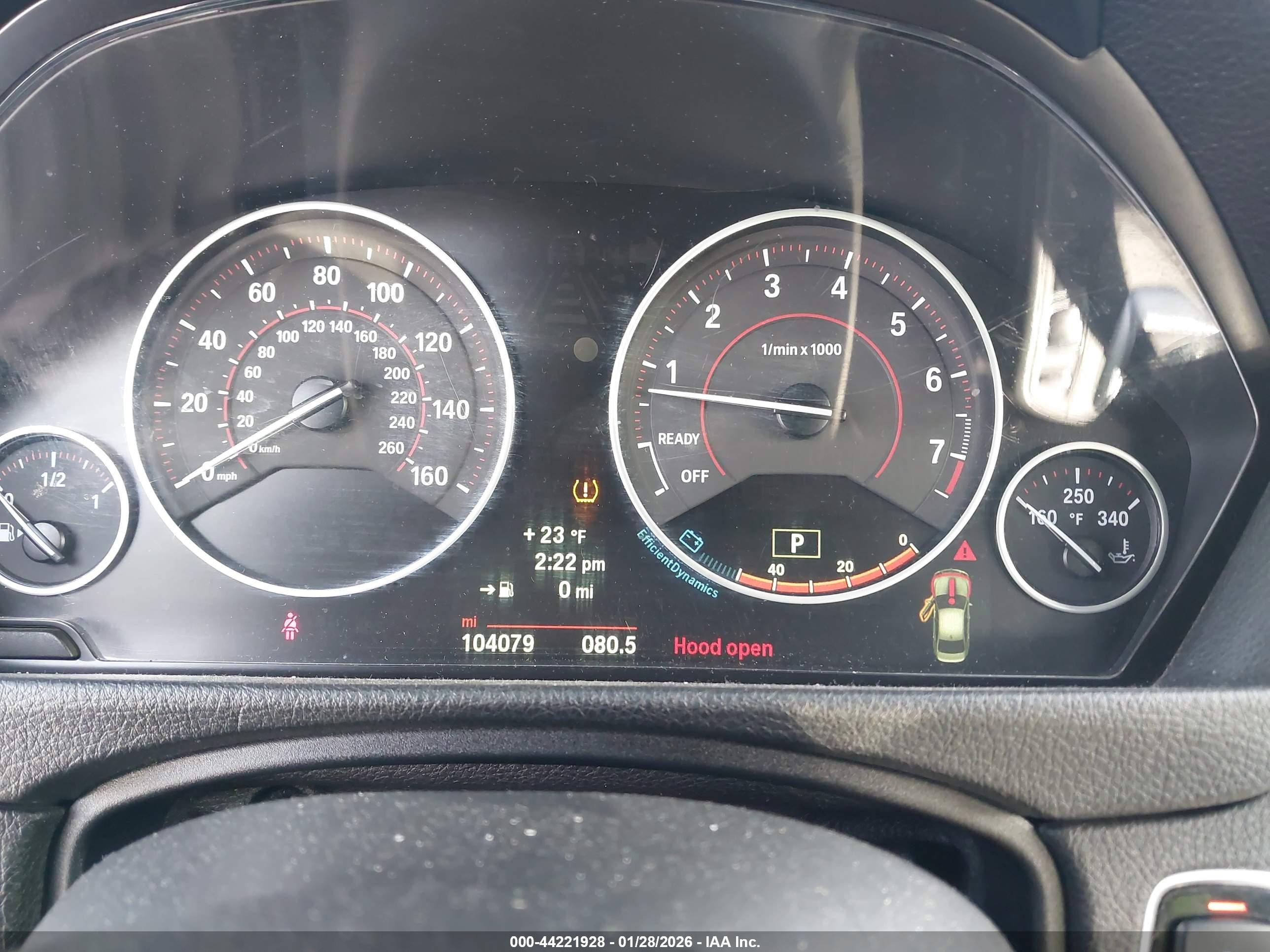 BMW 335I image 7