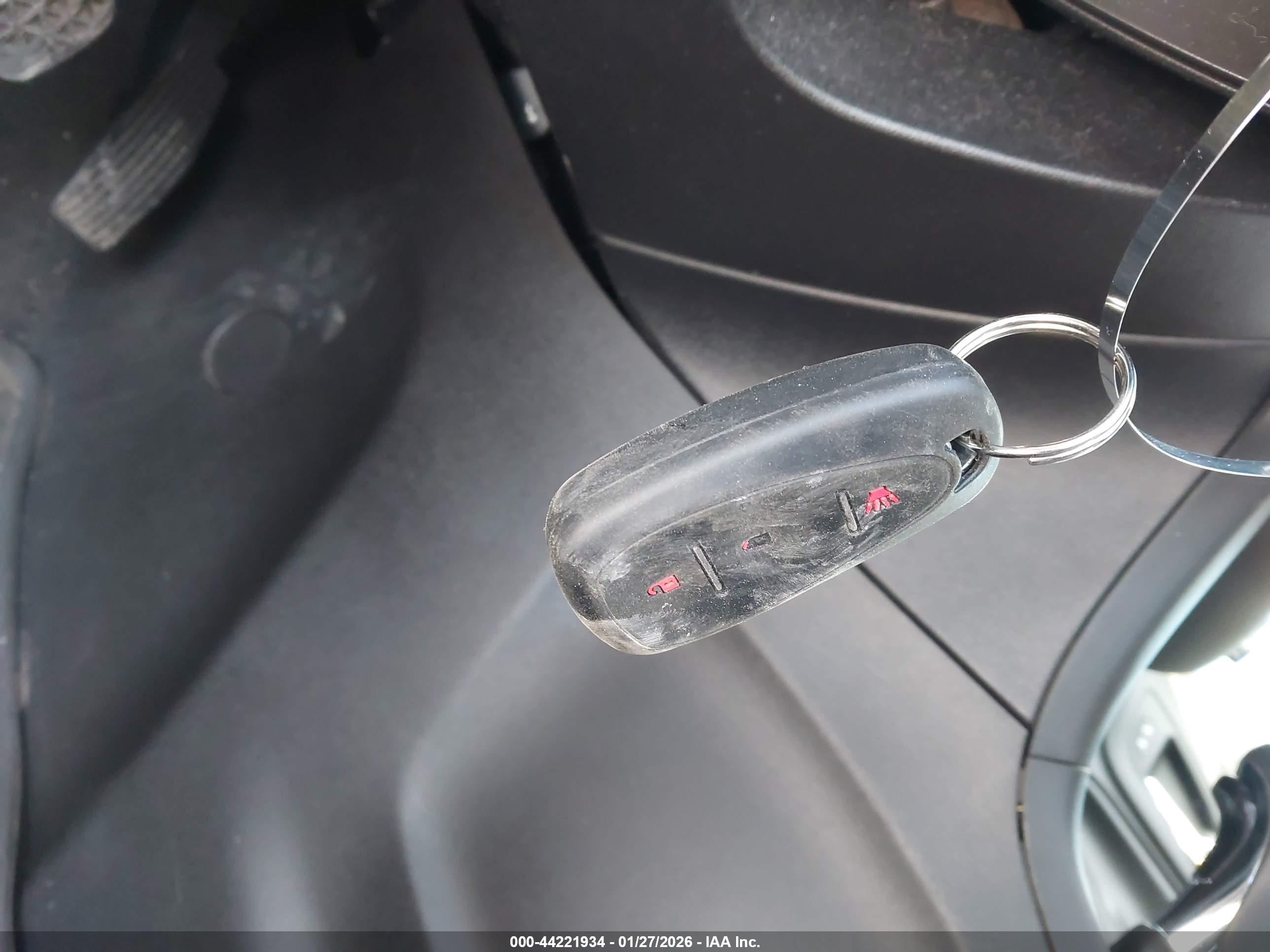 CHEVROLET EQUINOX image 11