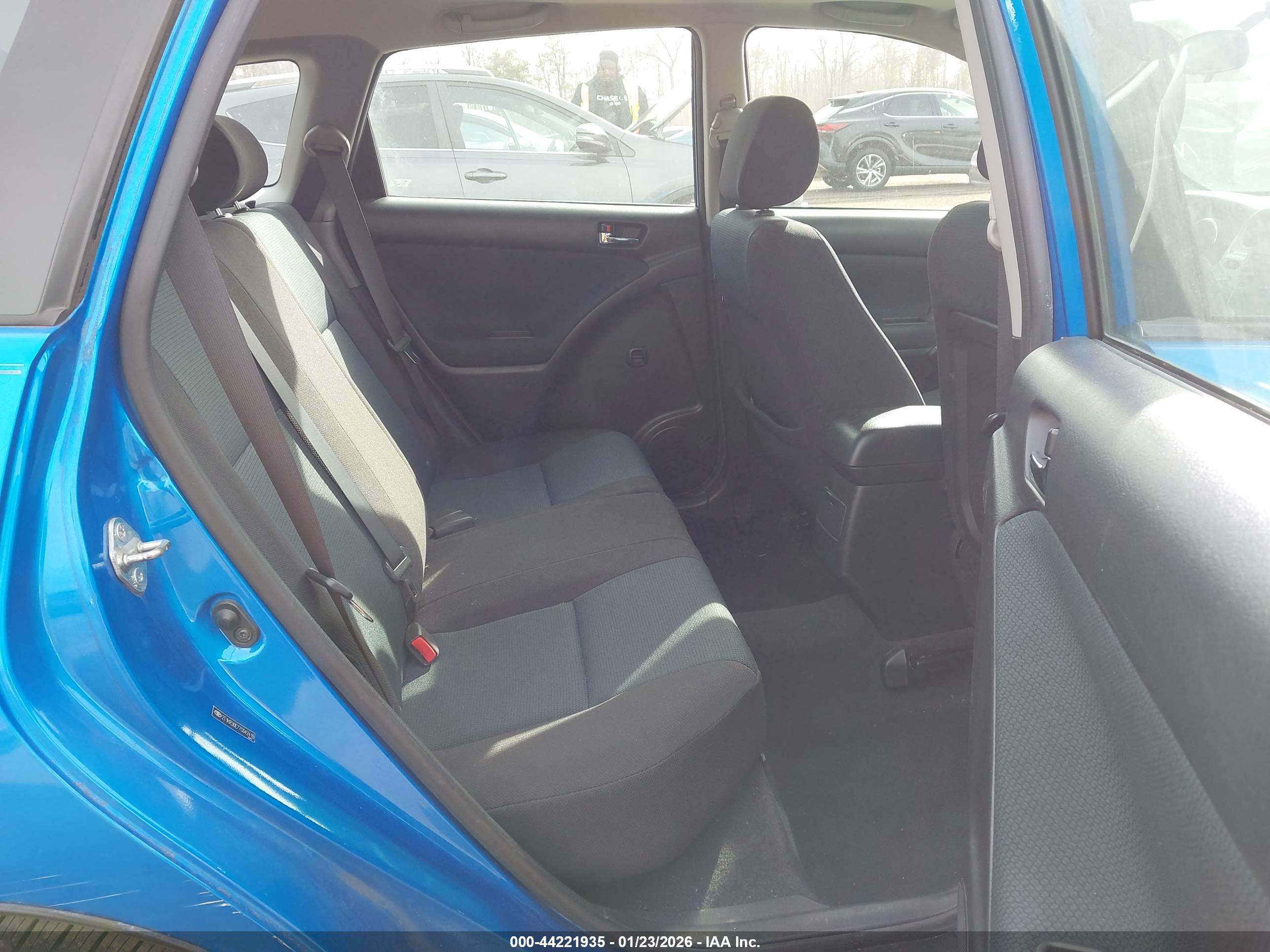 TOYOTA MATRIX image 8