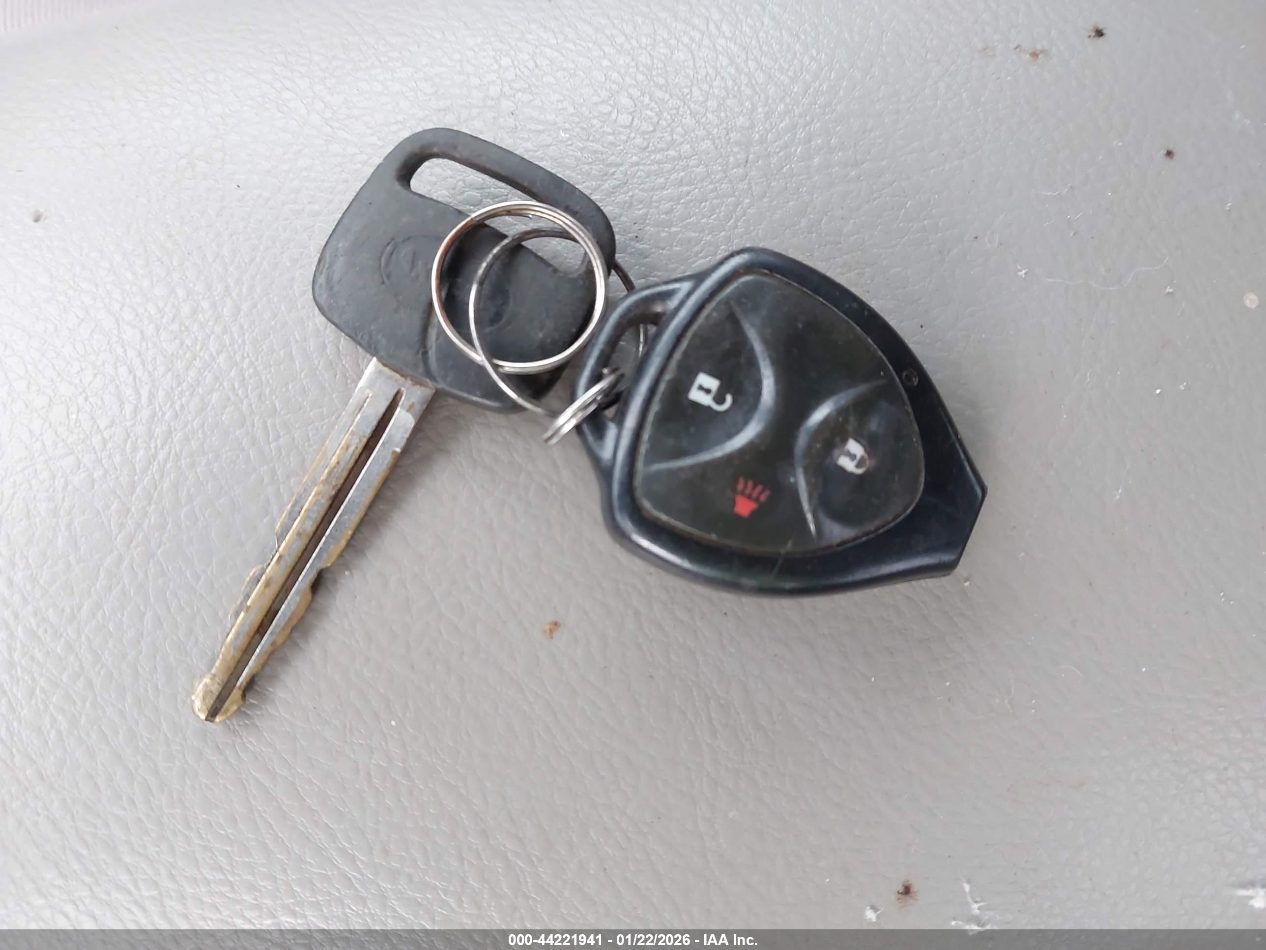 TOYOTA RAV4 image 11