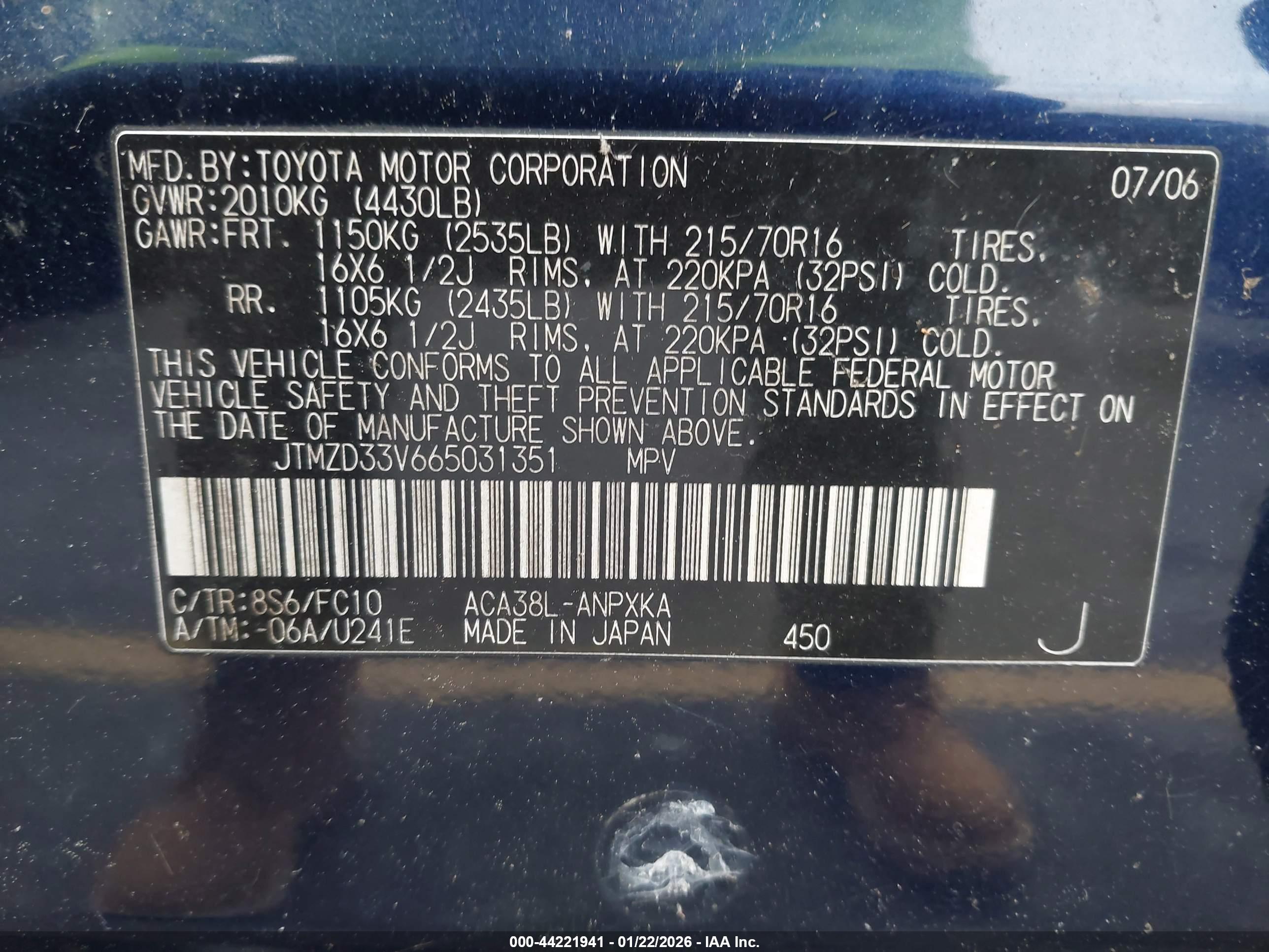 TOYOTA RAV4 image 9