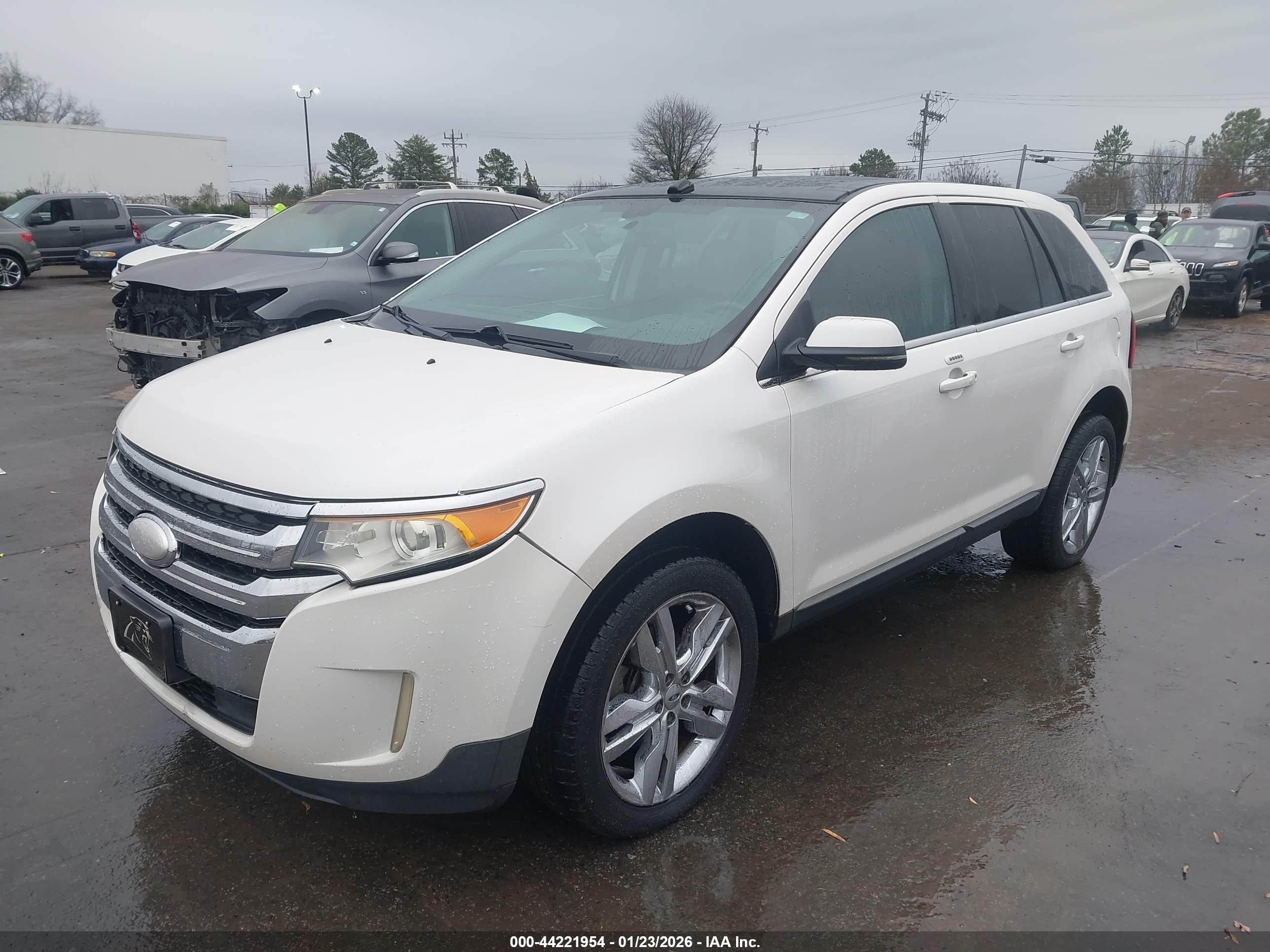 FORD EDGE image 2