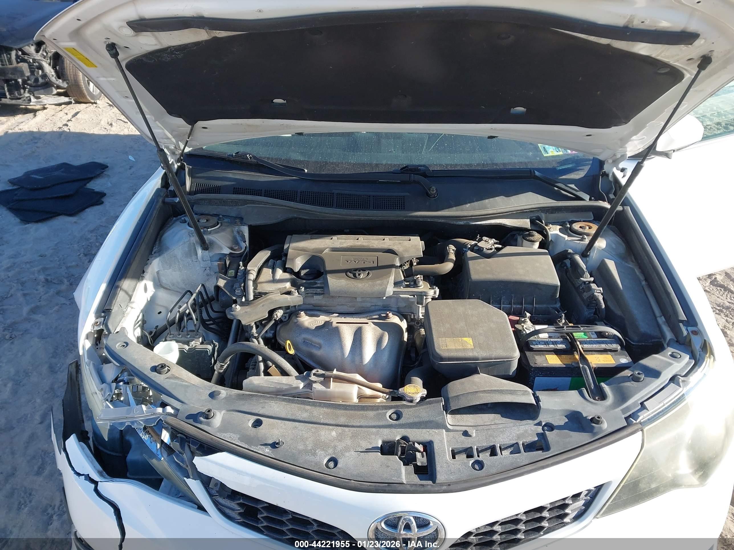TOYOTA CAMRY image 10