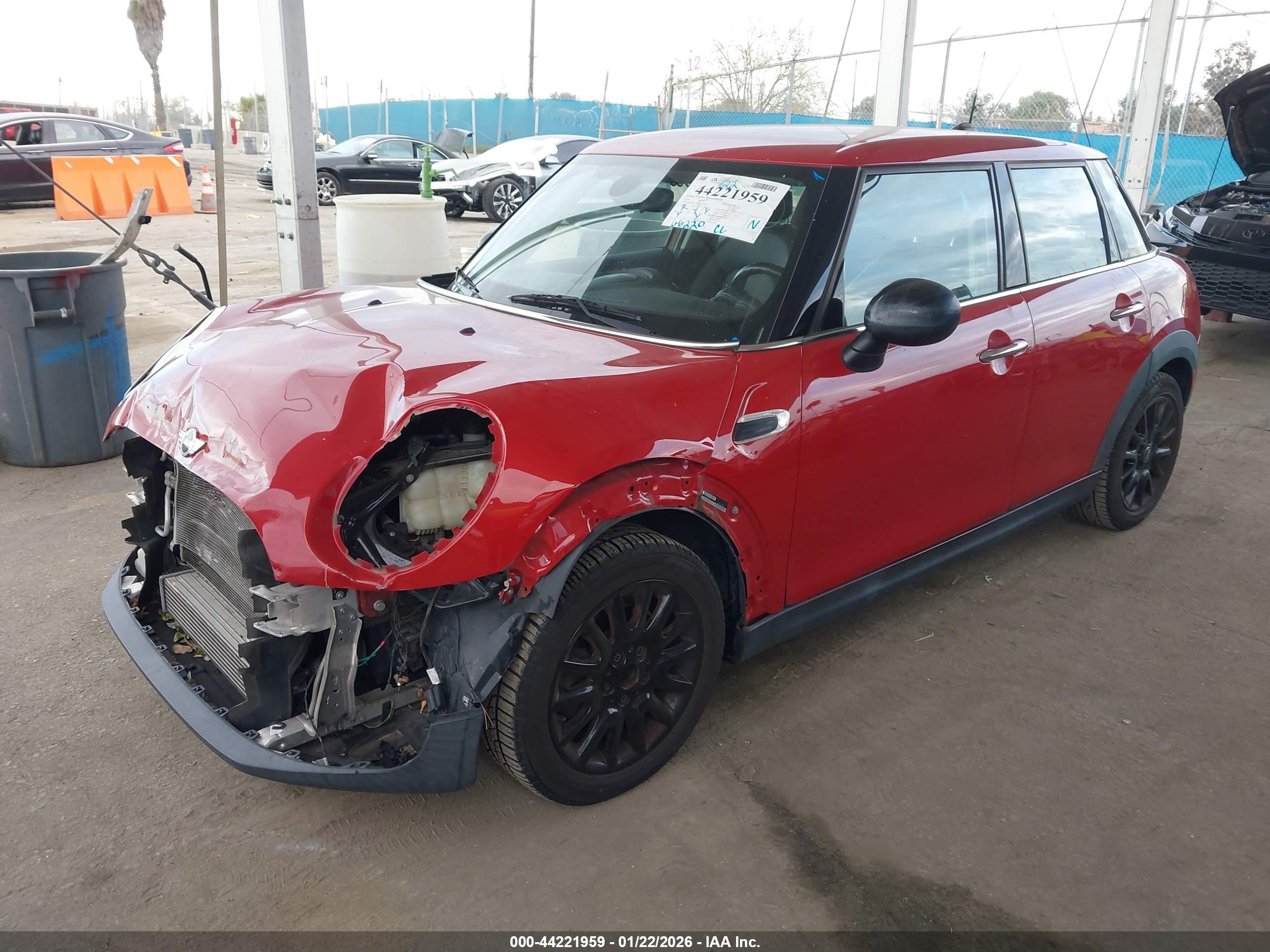 MINI HARDTOP image 2