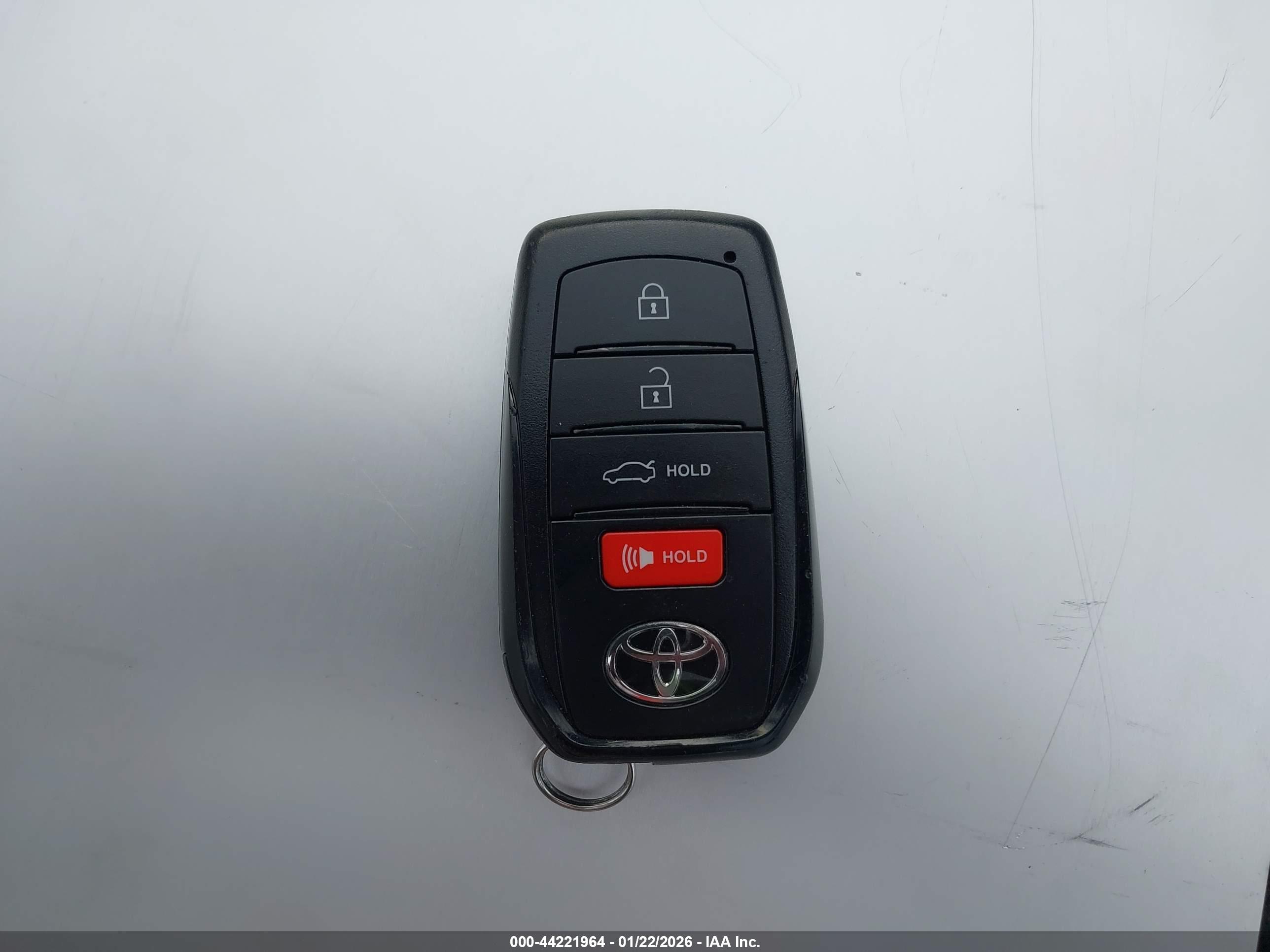 TOYOTA CAMRY image 11