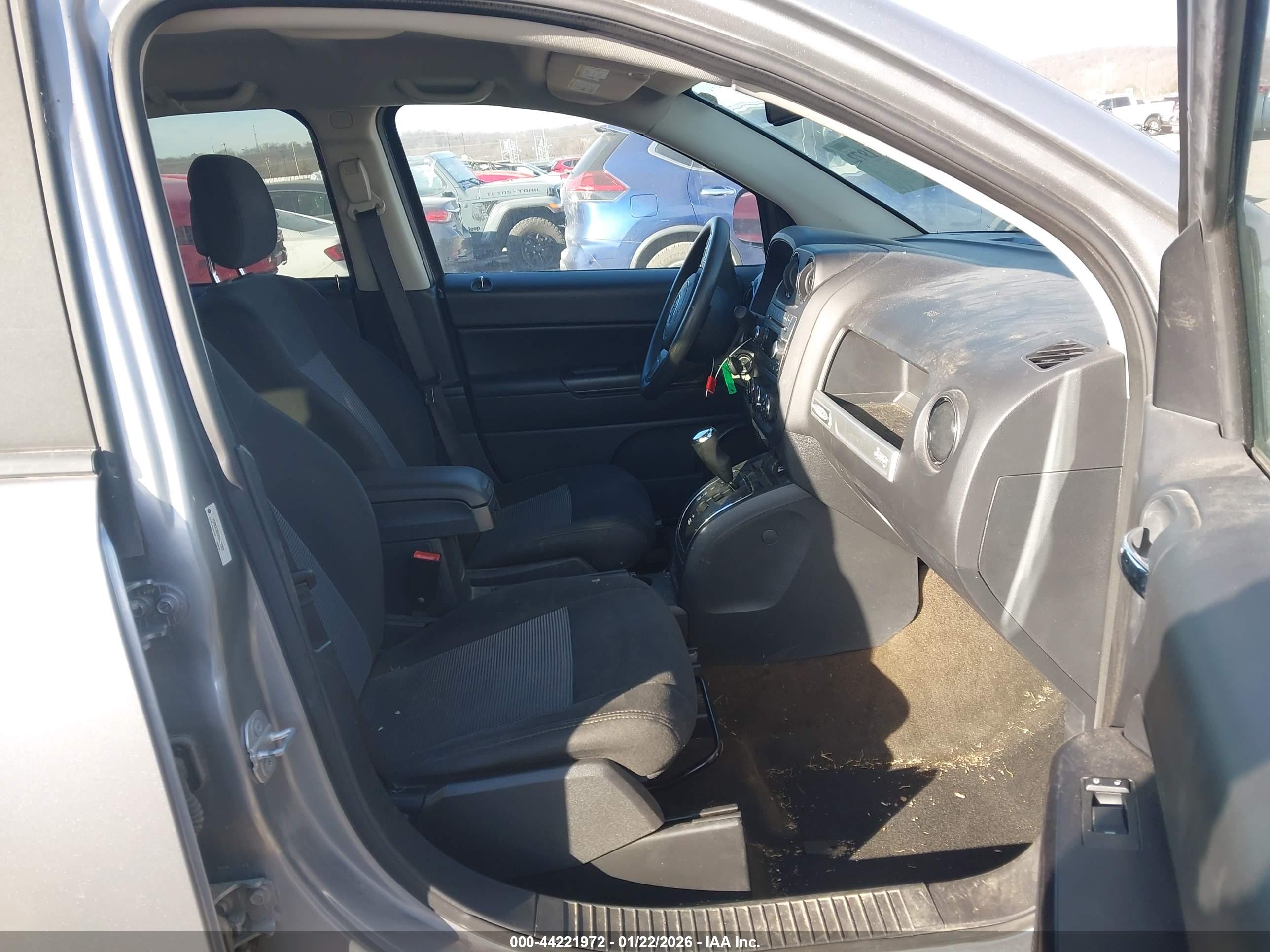 JEEP COMPASS image 5