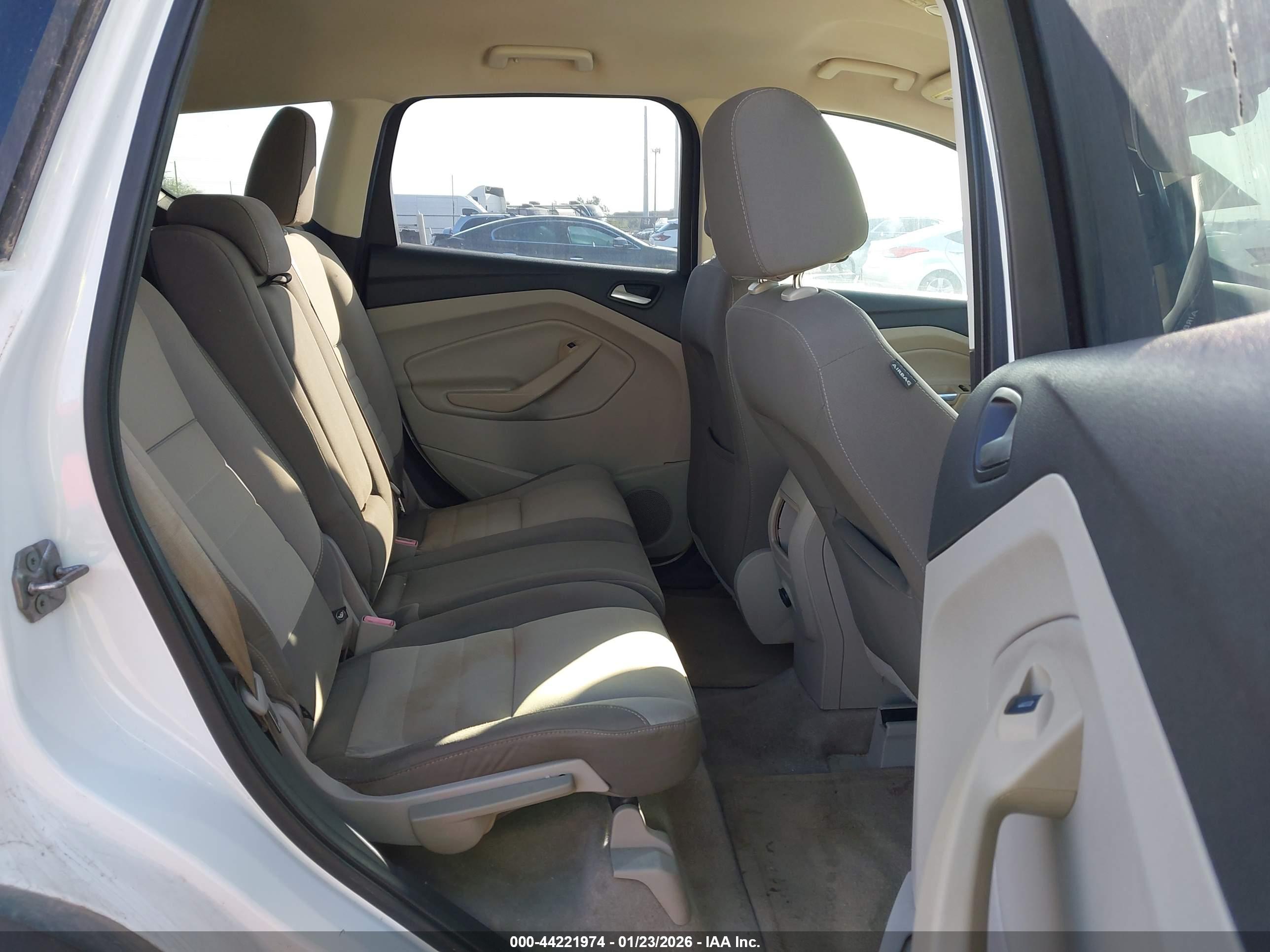 FORD ESCAPE image 8