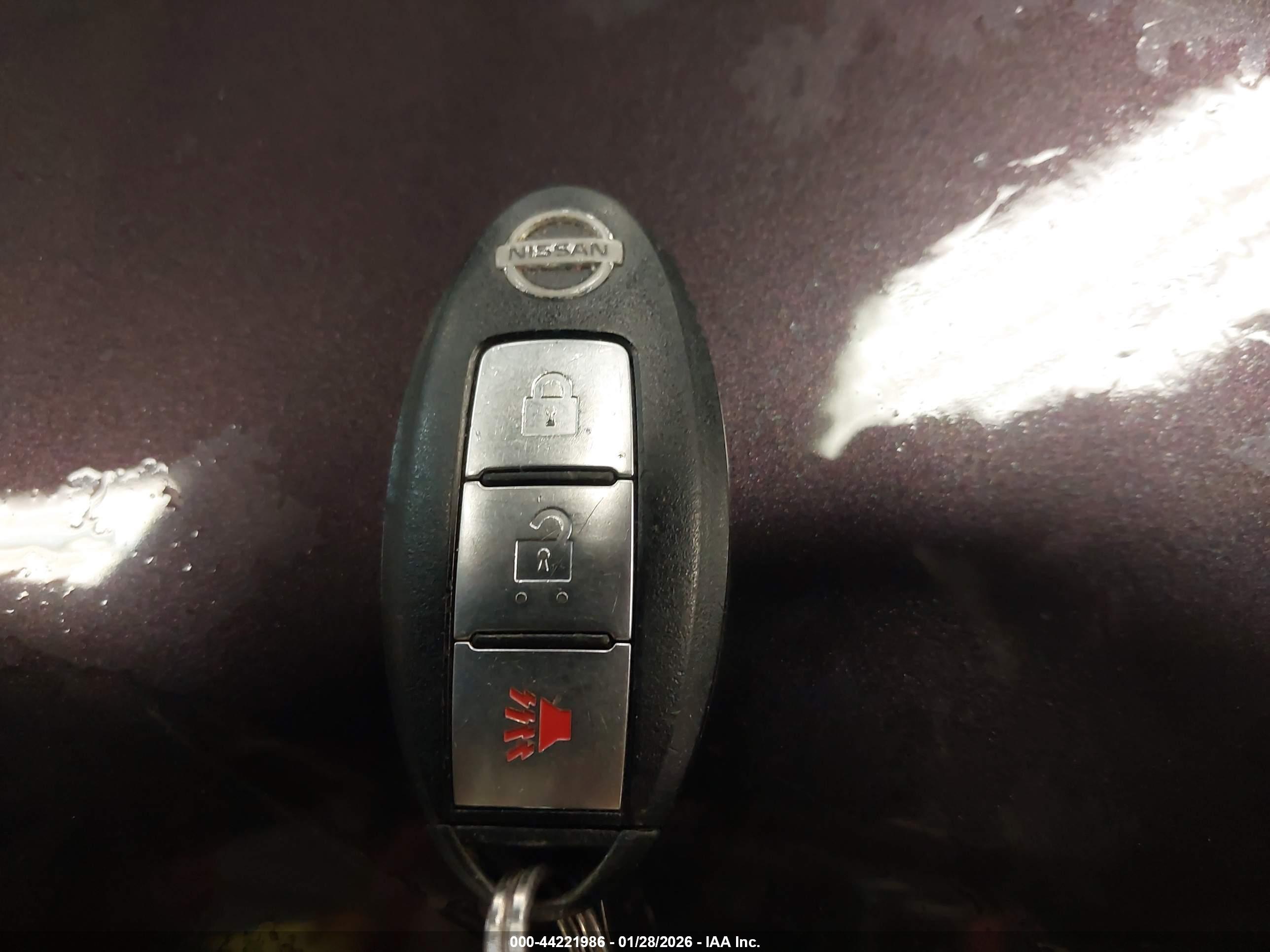 NISSAN ROGUE image 11