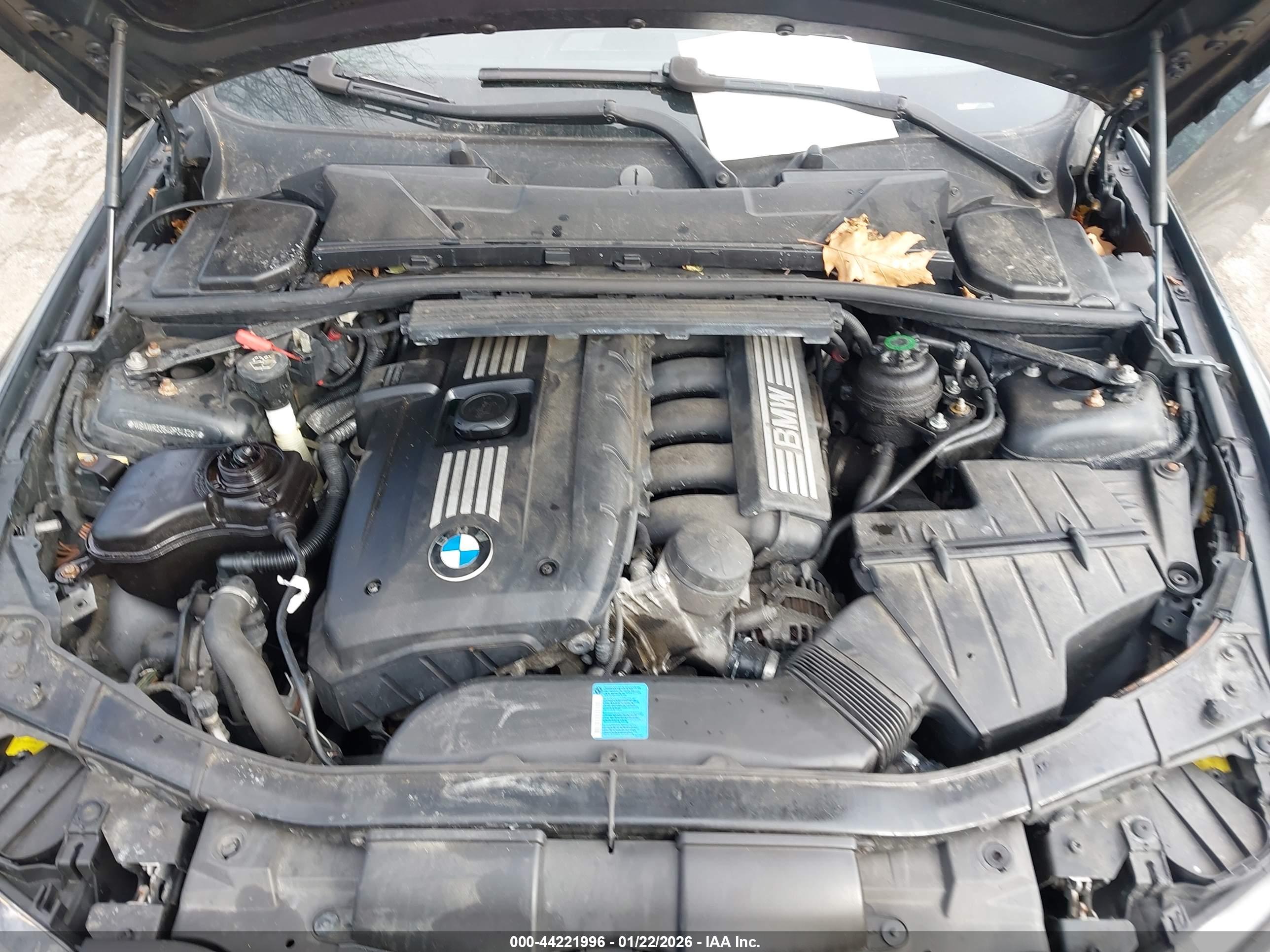 BMW 328I image 10