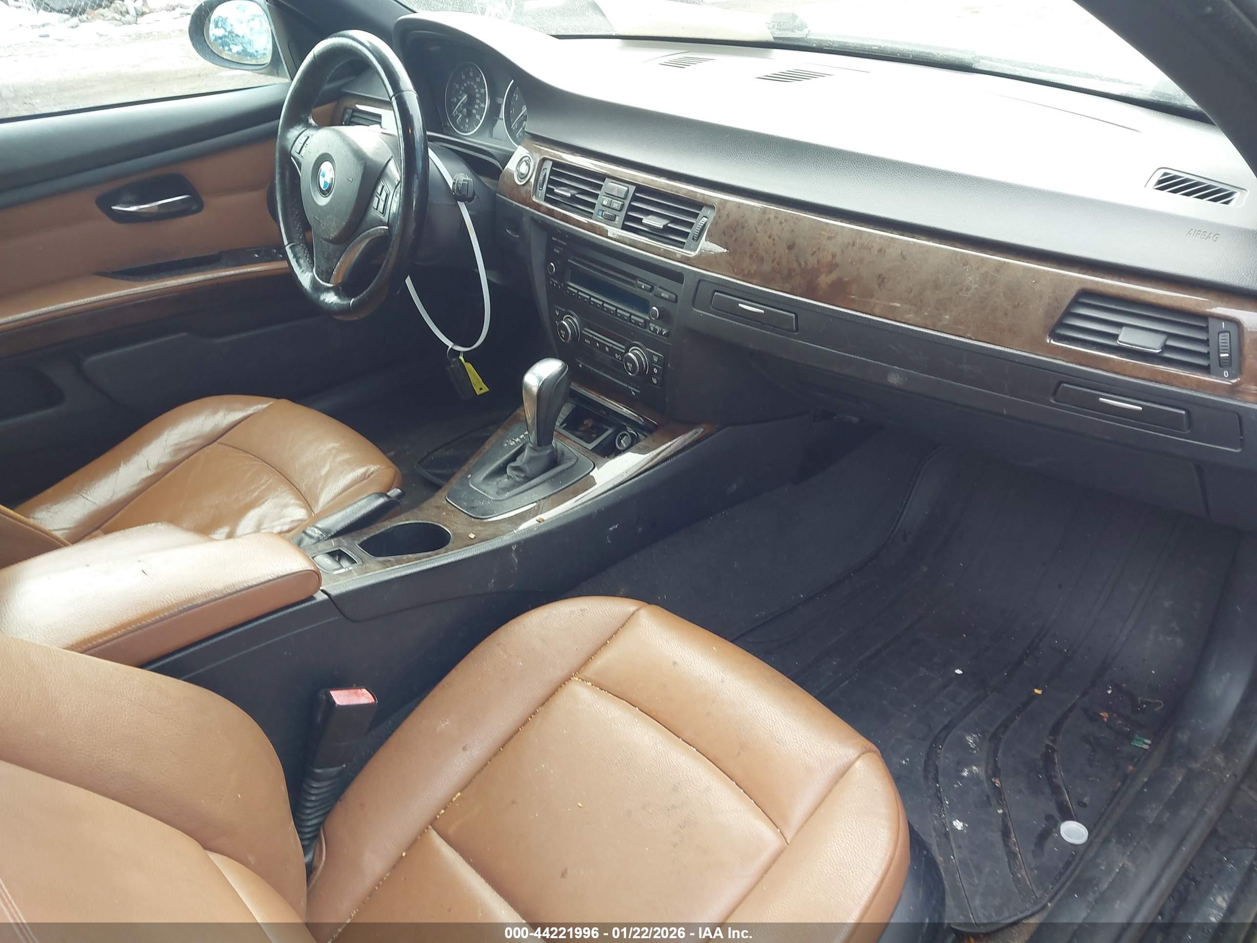 BMW 328I image 5