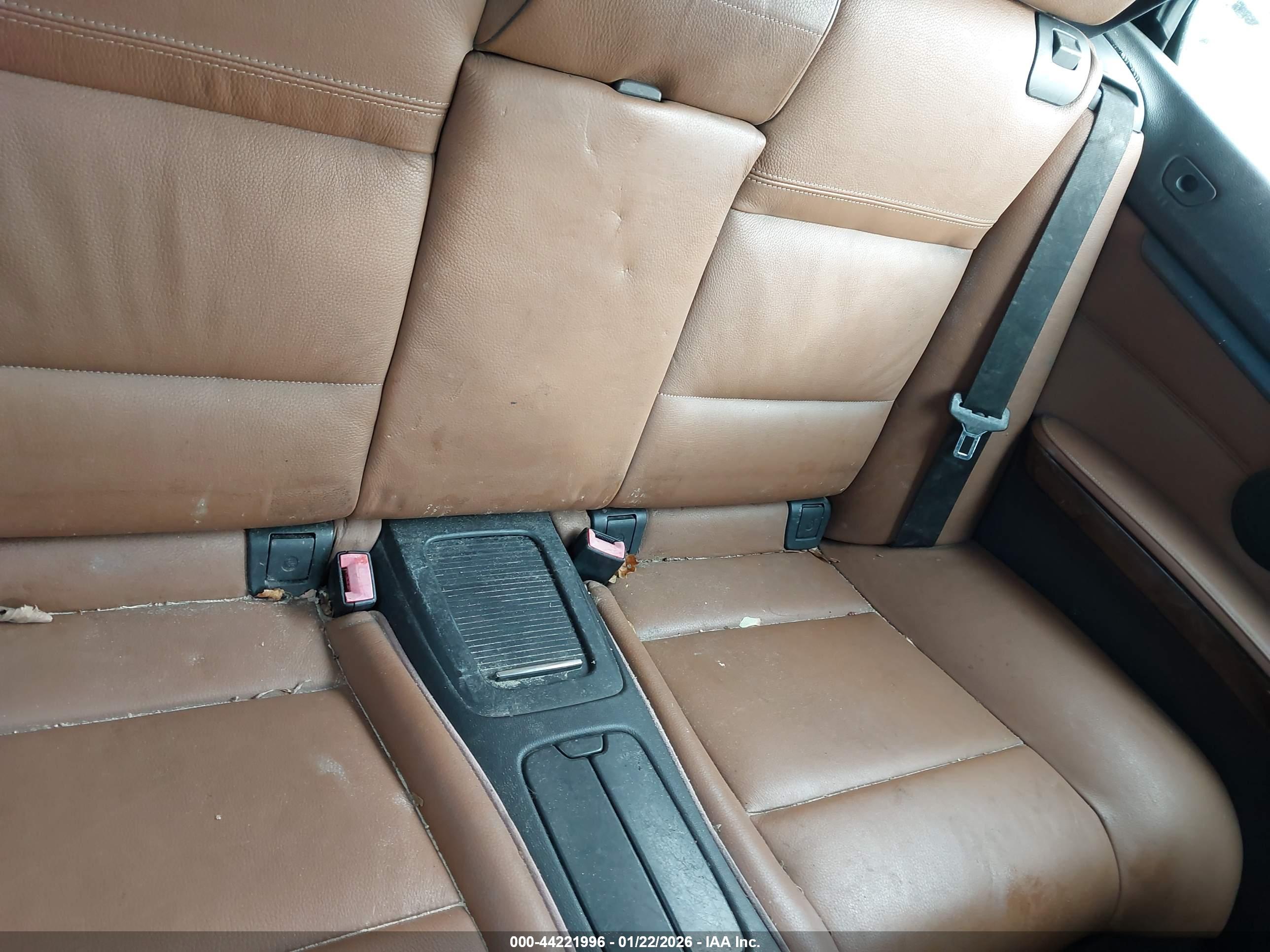 BMW 328I image 8