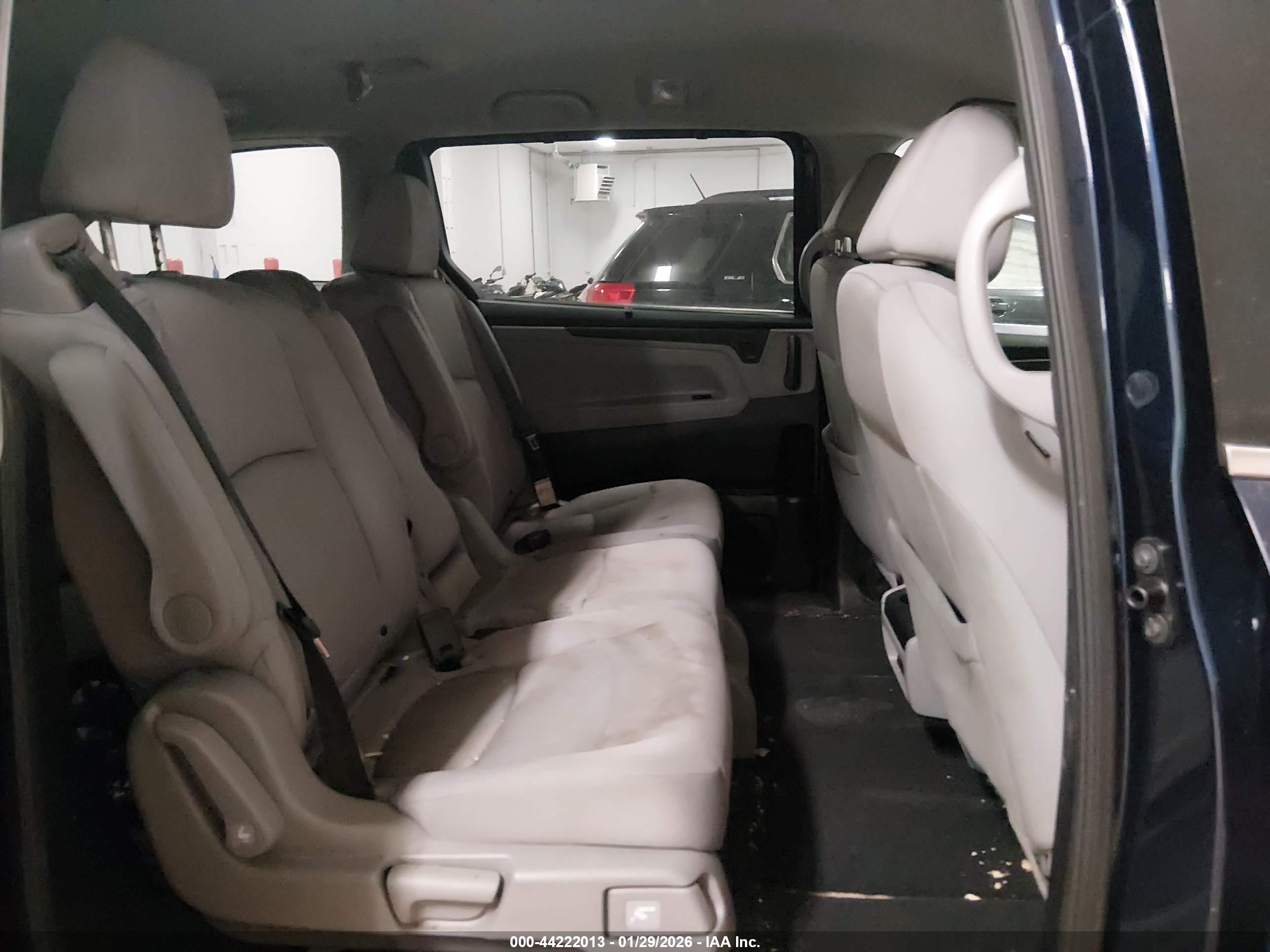 HONDA ODYSSEY image 8