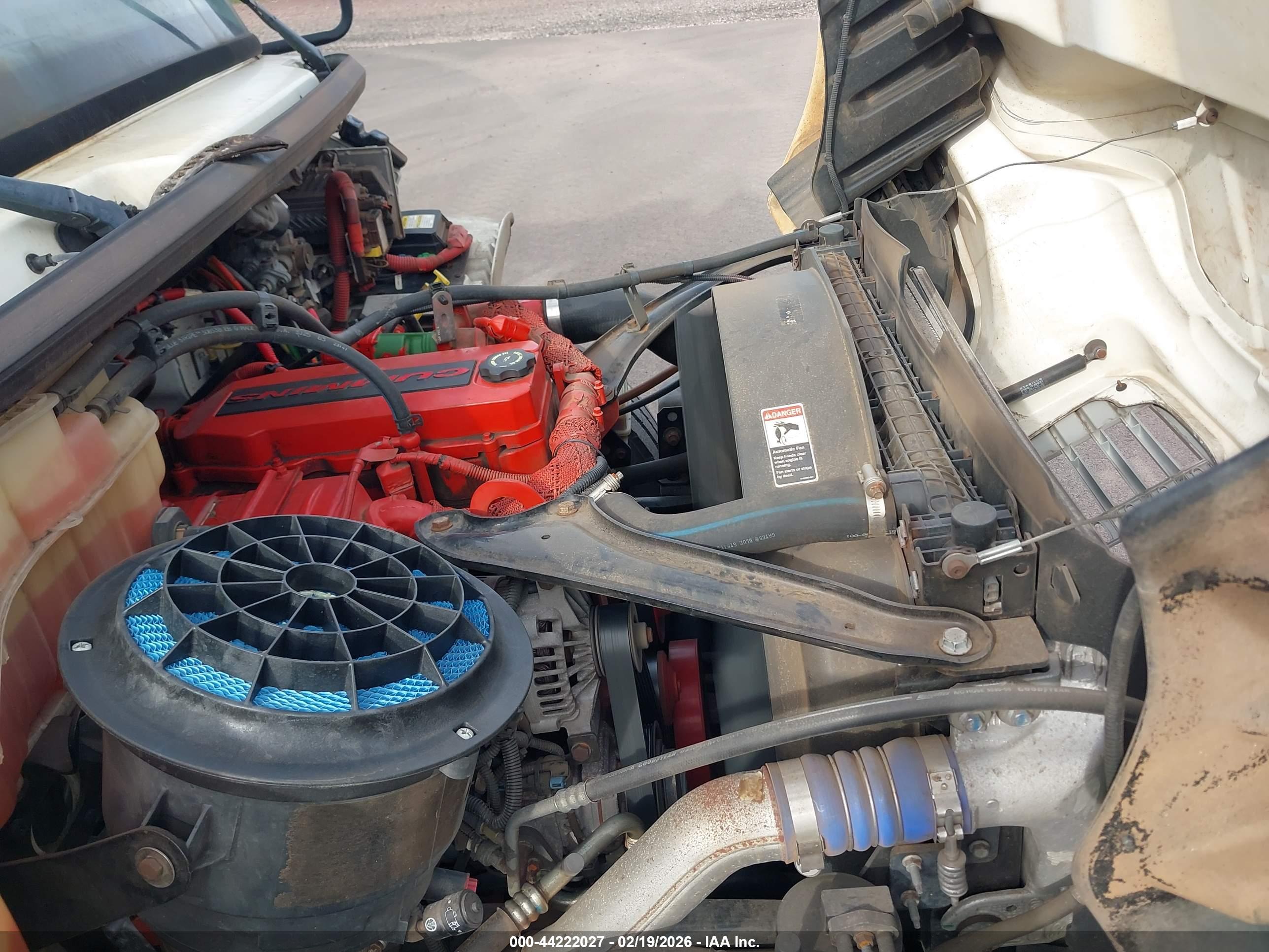 FREIGHTLINER M2 image 10