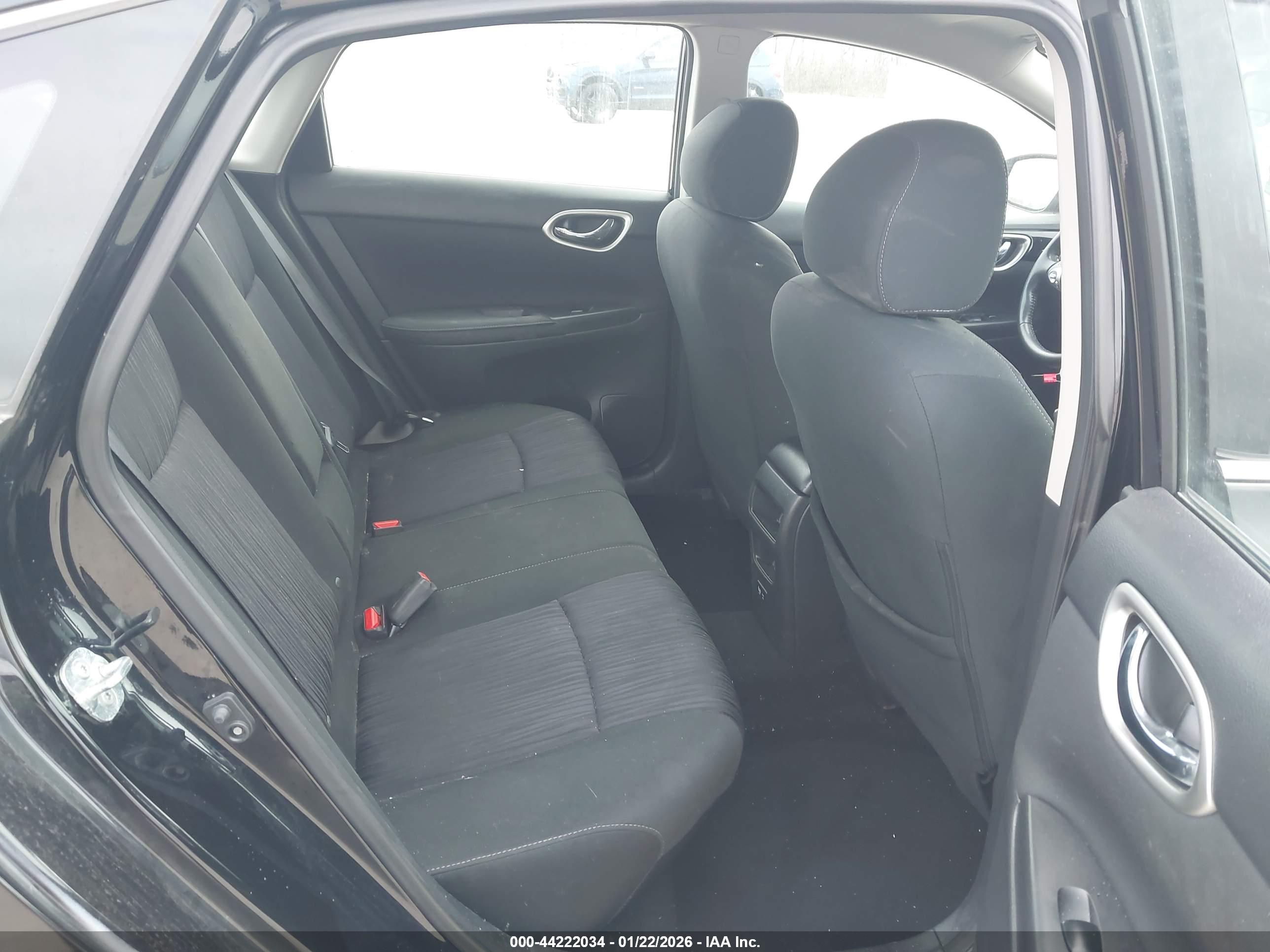 NISSAN SENTRA image 8