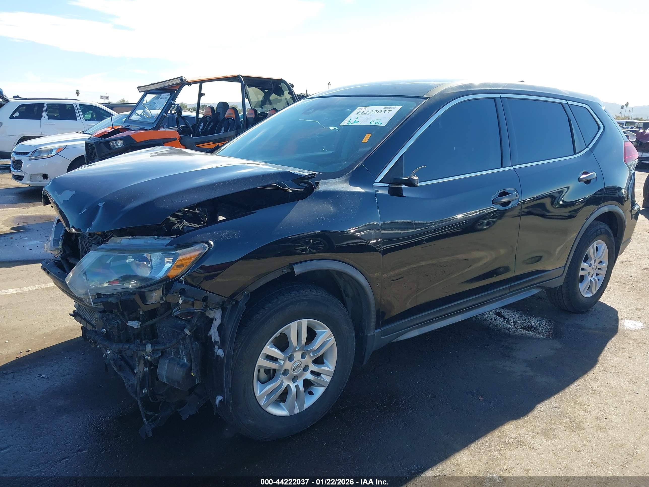 NISSAN ROGUE image 2