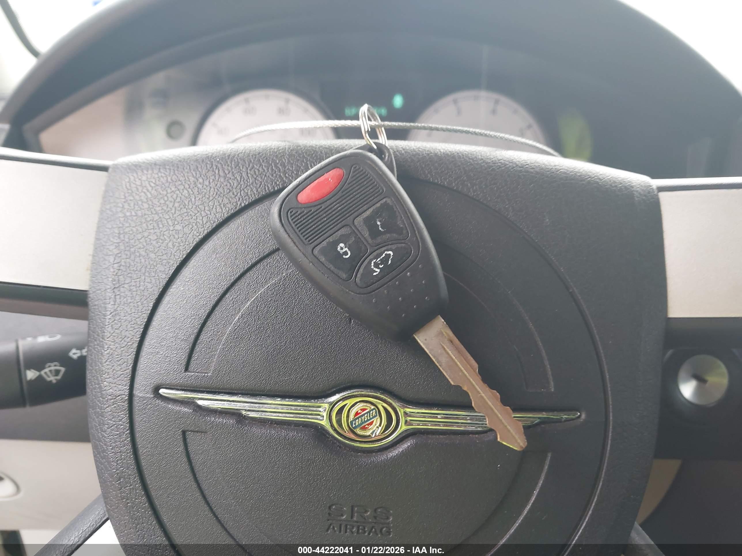 CHRYSLER 300 image 11