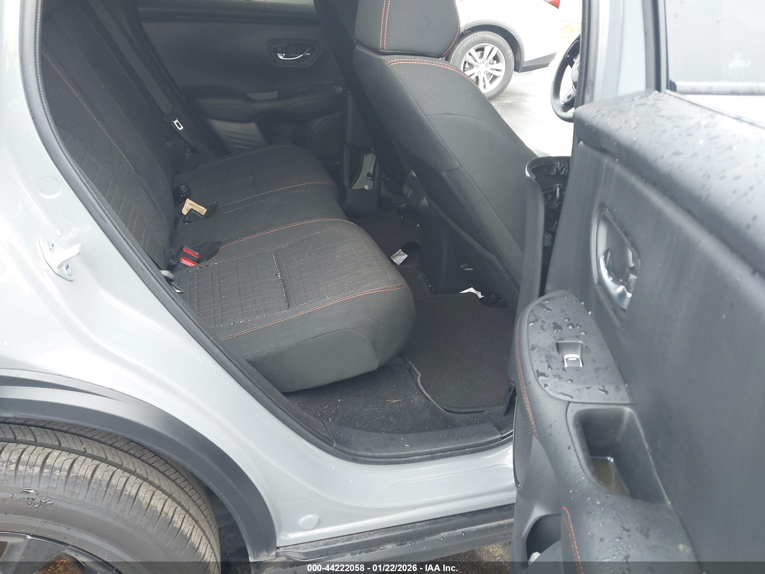 HONDA HR-V image 8