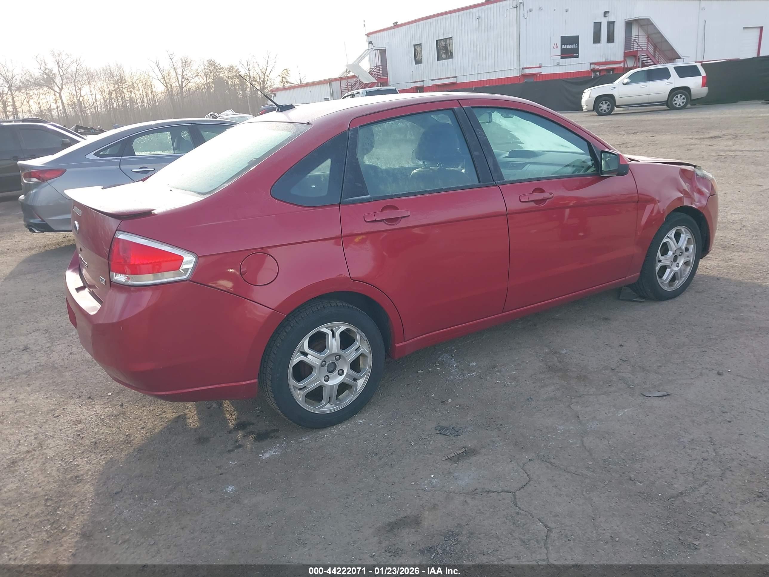 FORD FOCUS image 4