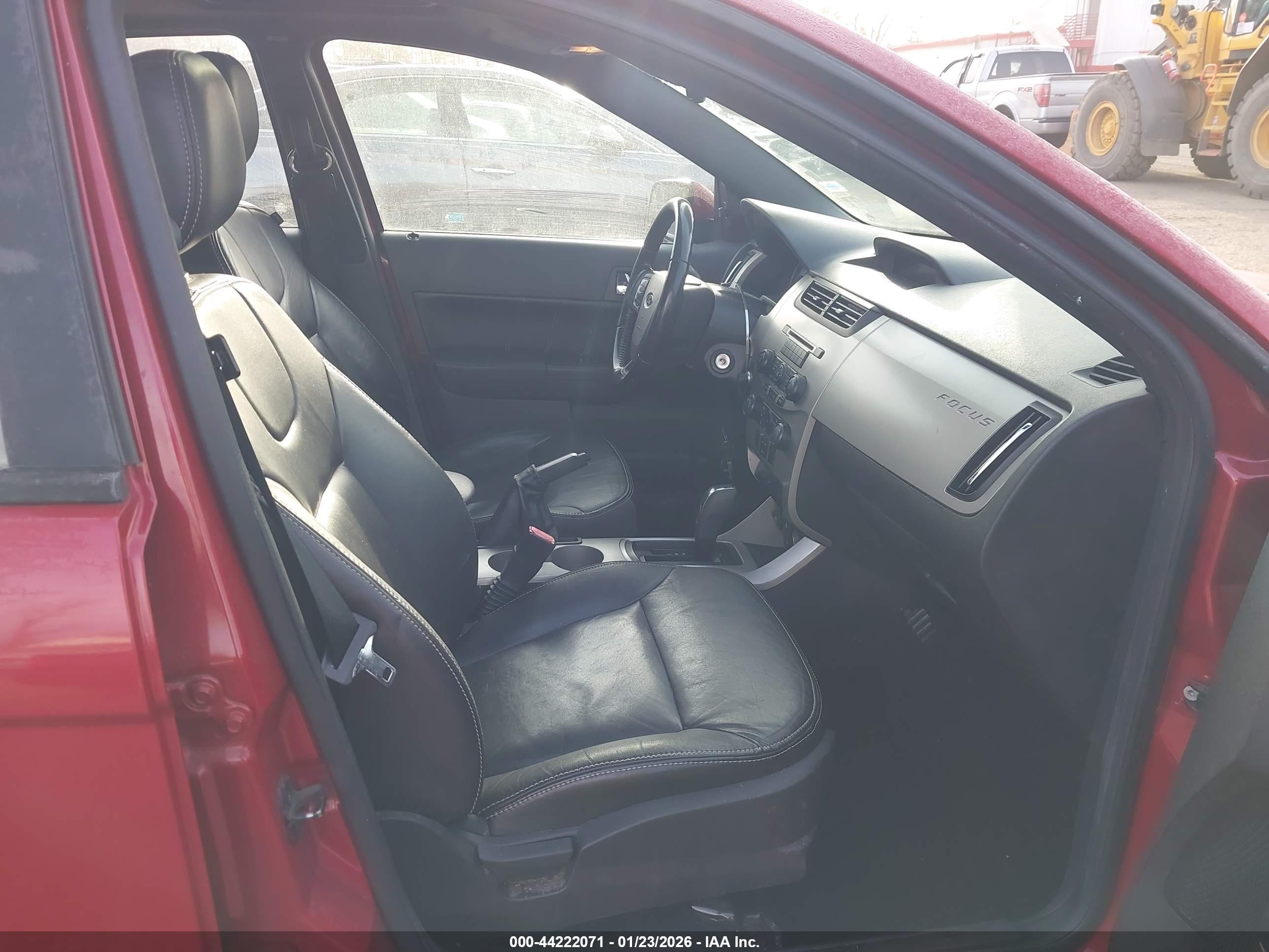 FORD FOCUS image 5