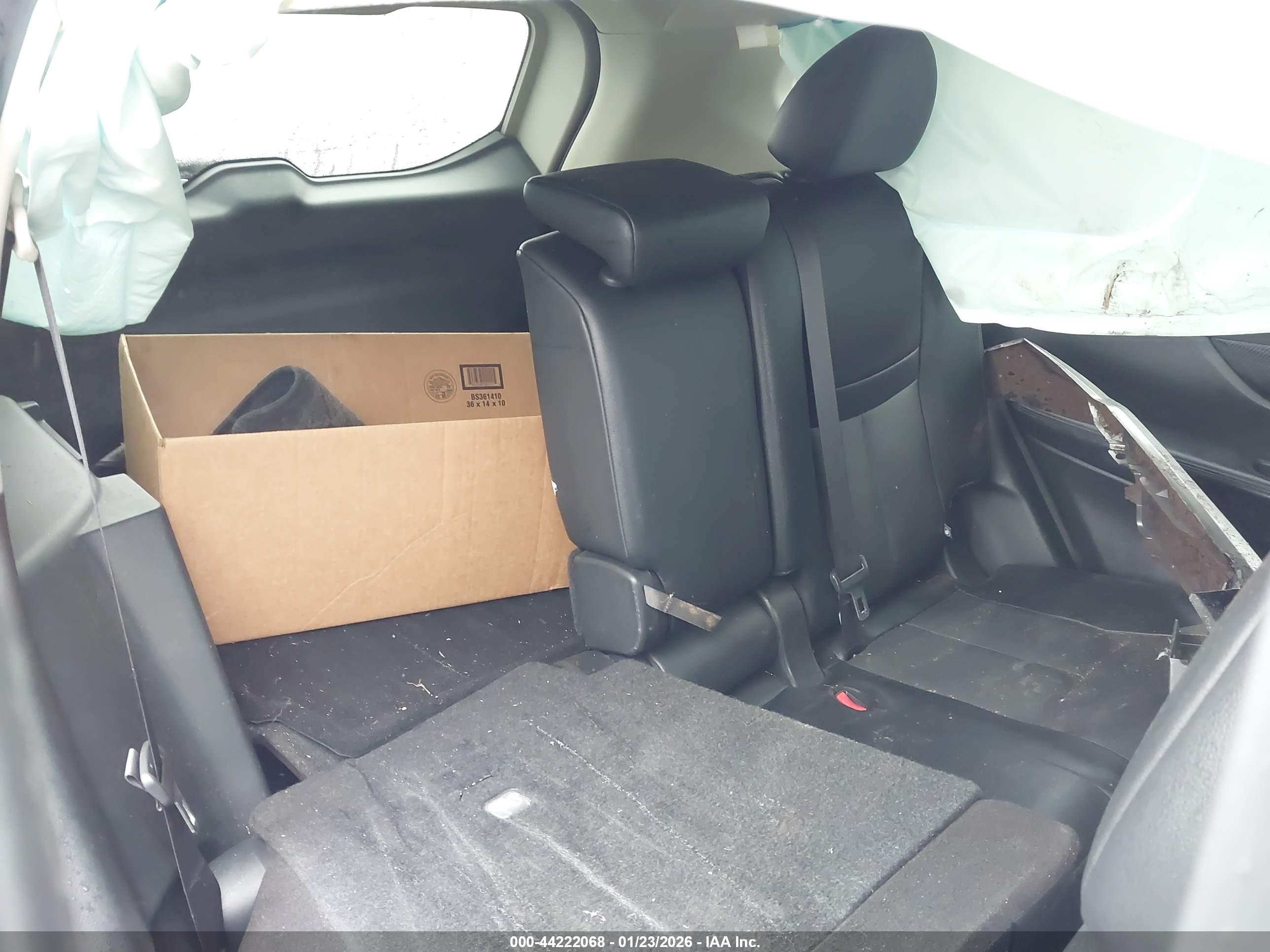 NISSAN ROGUE image 8