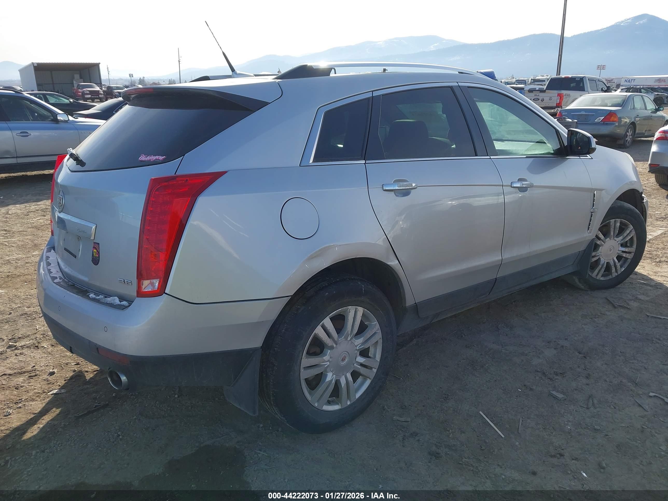 CADILLAC SRX image 4