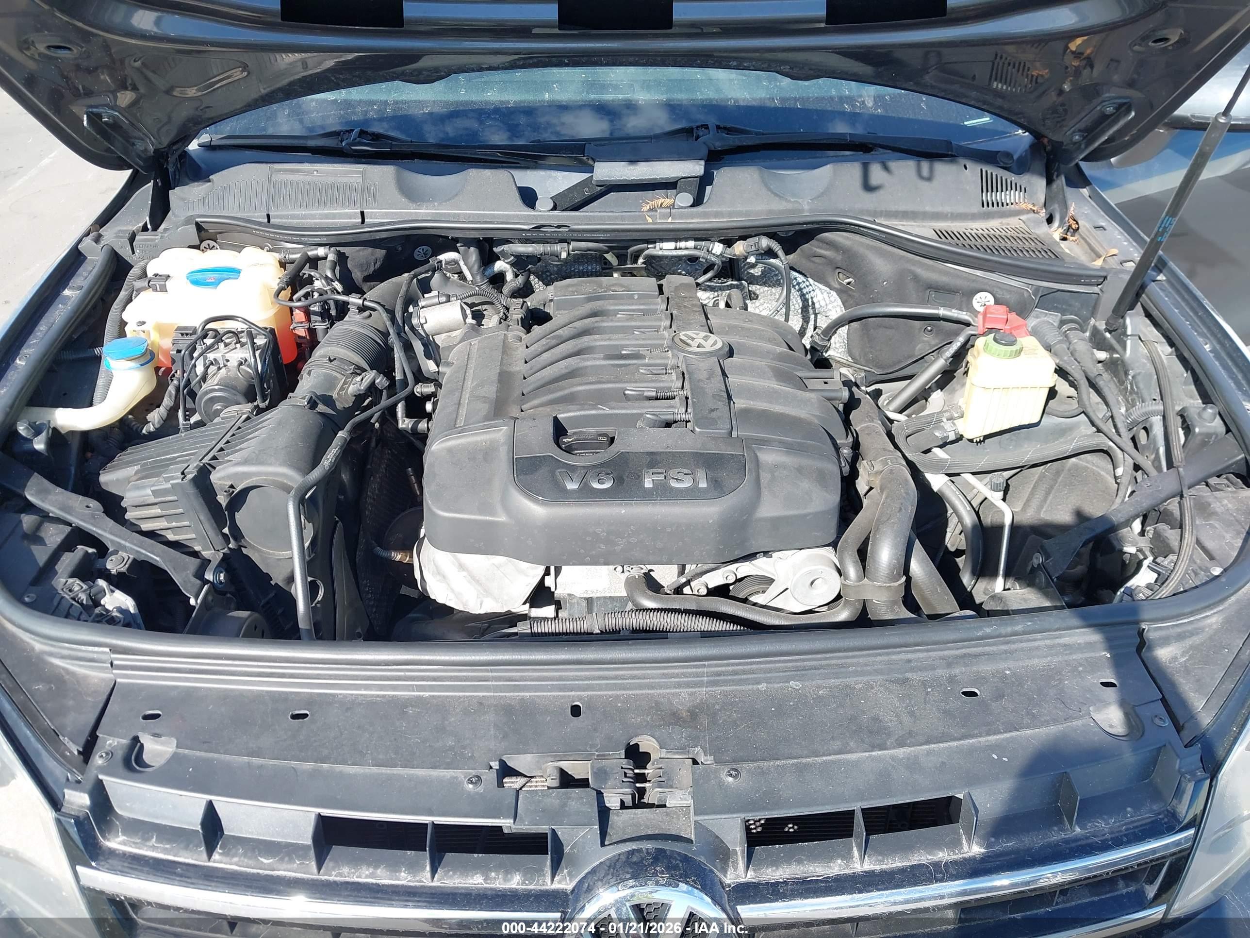VOLKSWAGEN TOUAREG image 10