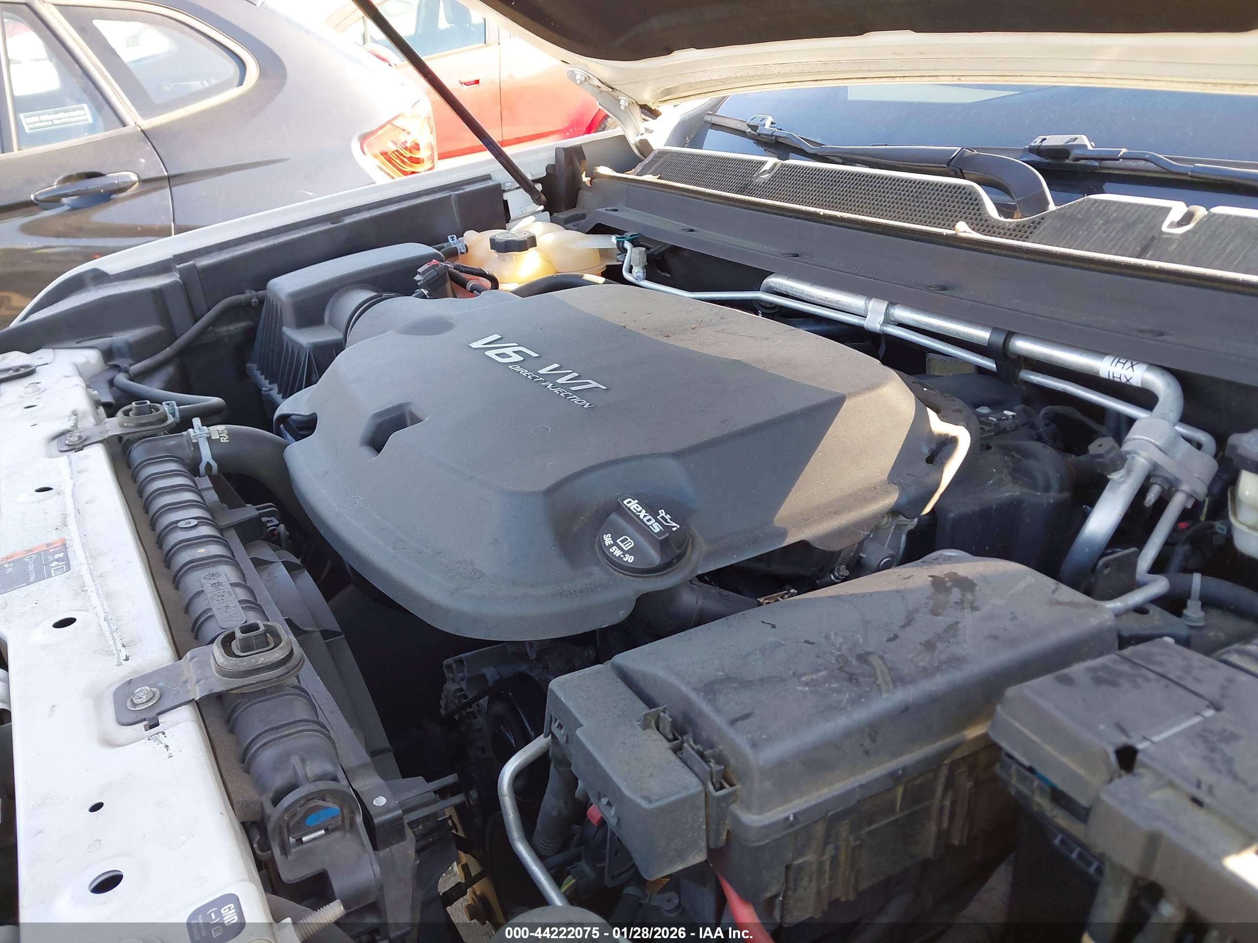 CHEVROLET COLORADO image 10