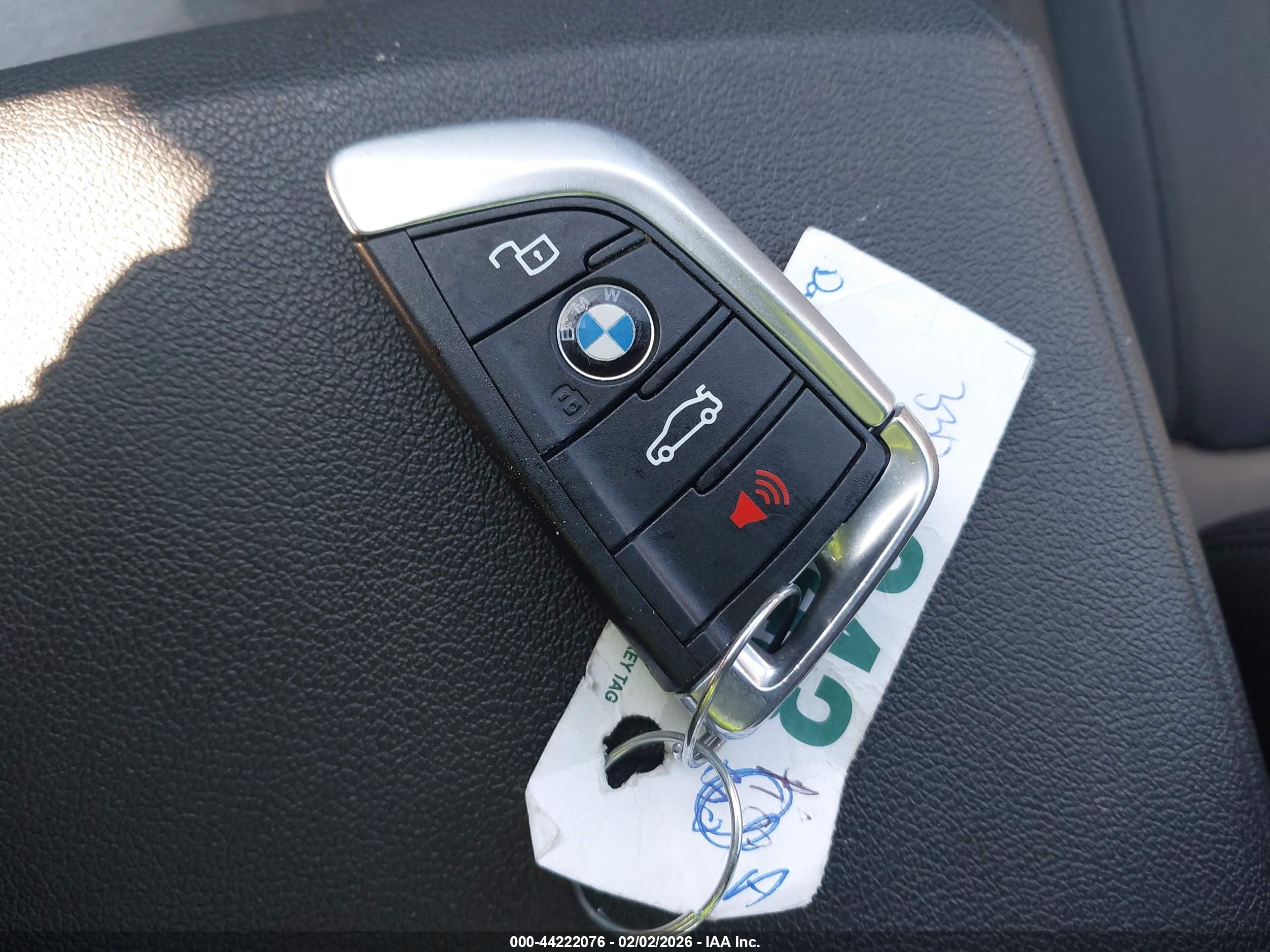 BMW 330I image 11