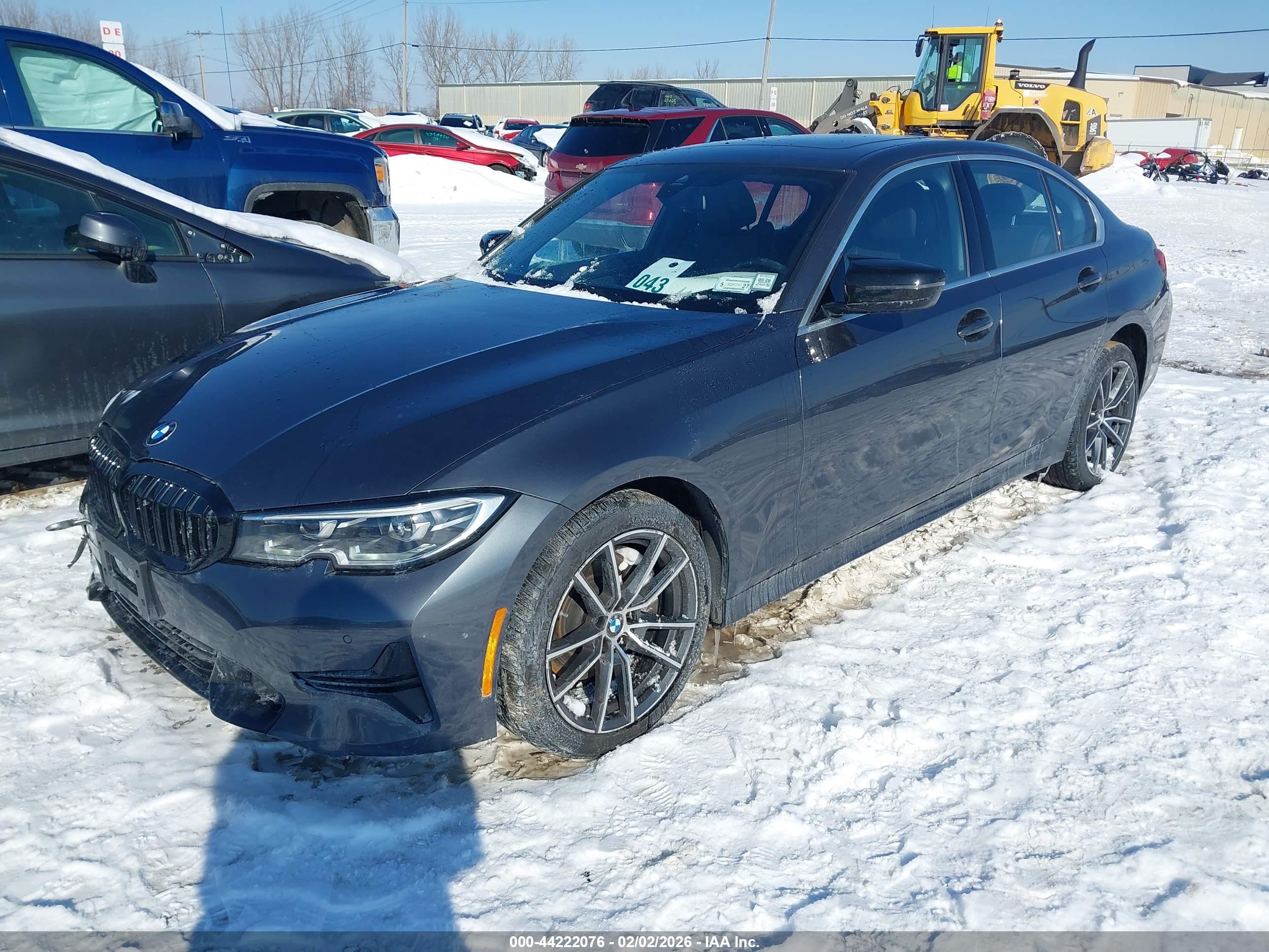 BMW 330I image 2