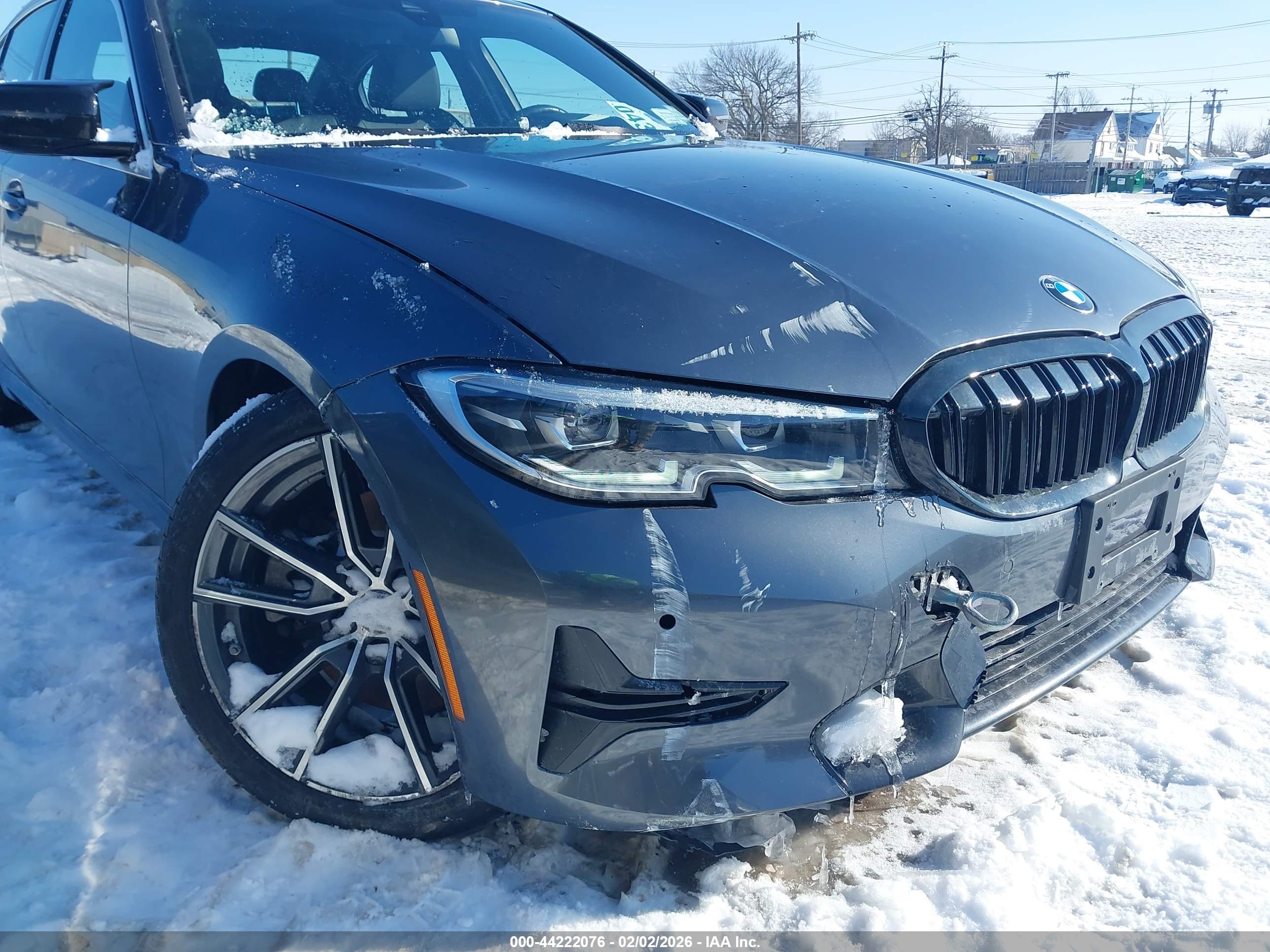 BMW 330I image 6