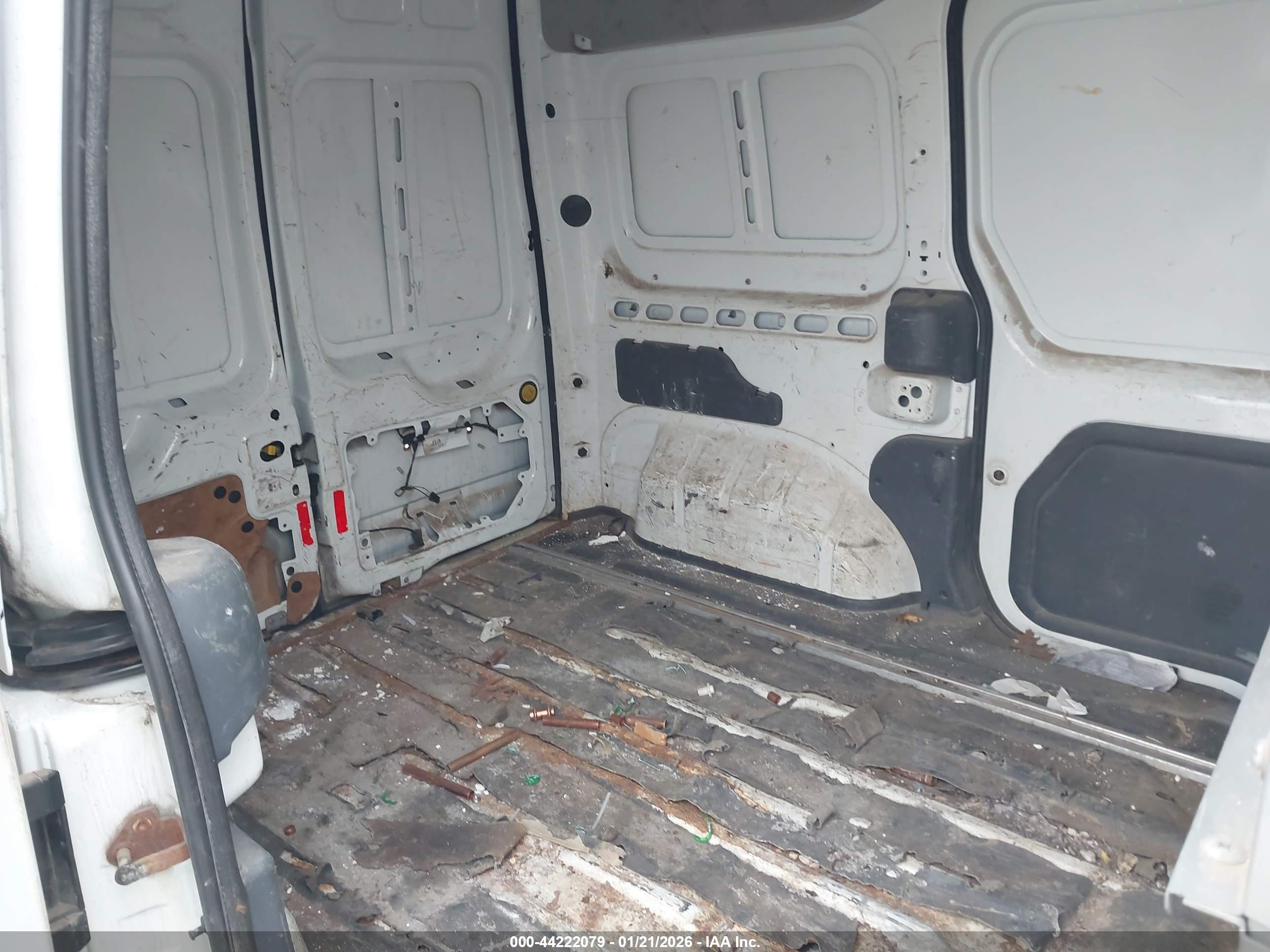 FORD TRANSIT image 8