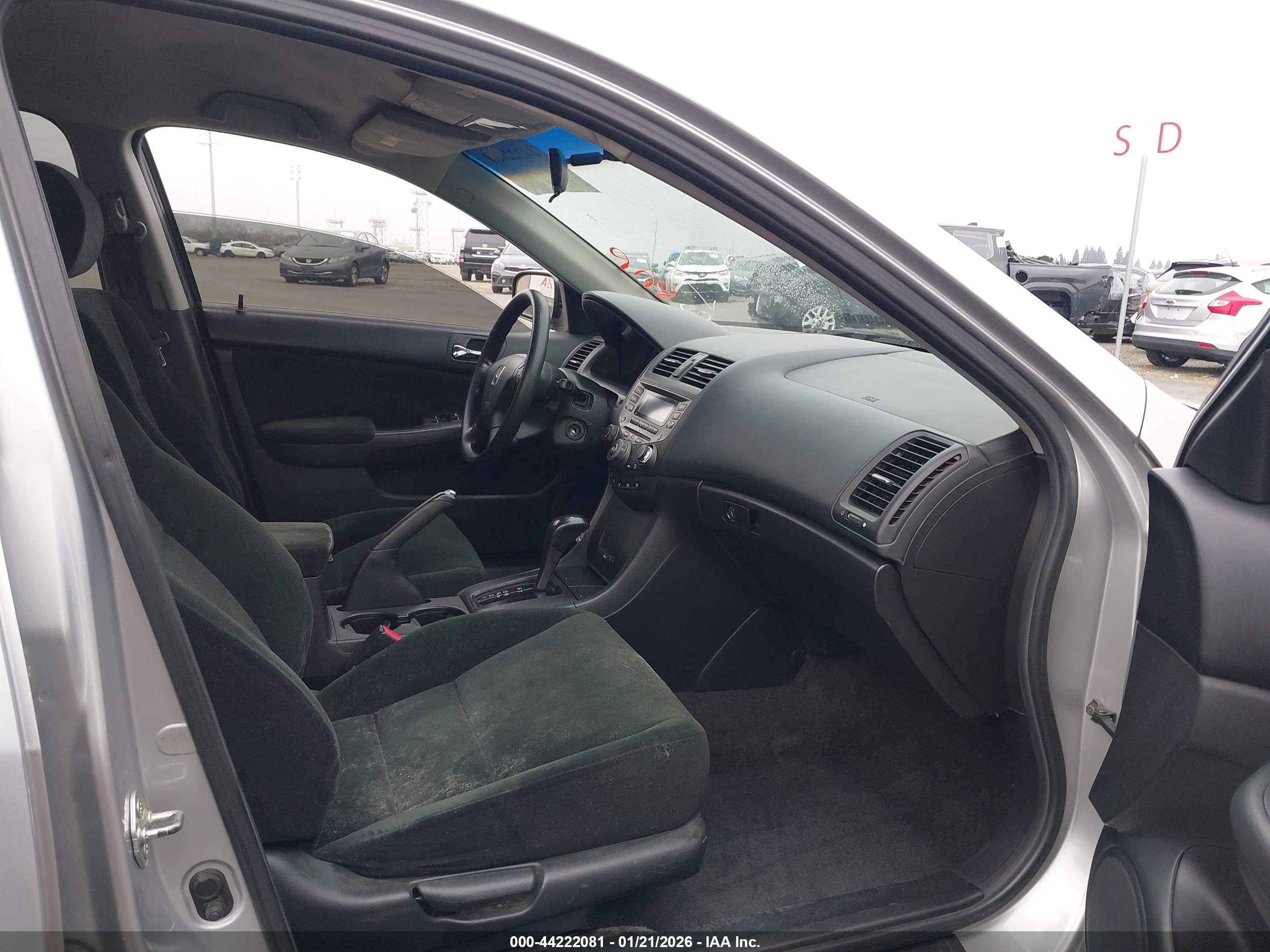 HONDA ACCORD image 5