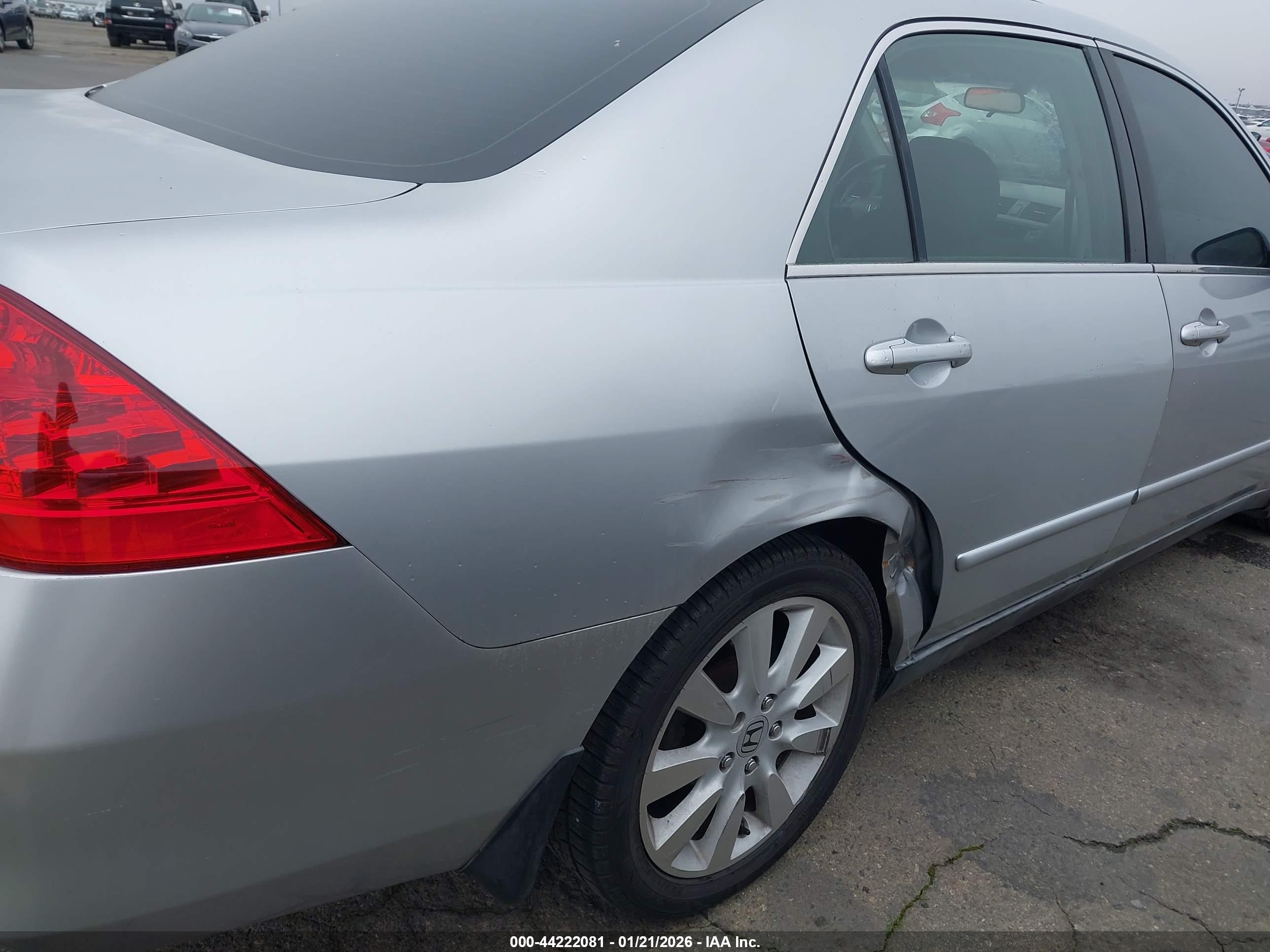HONDA ACCORD image 6