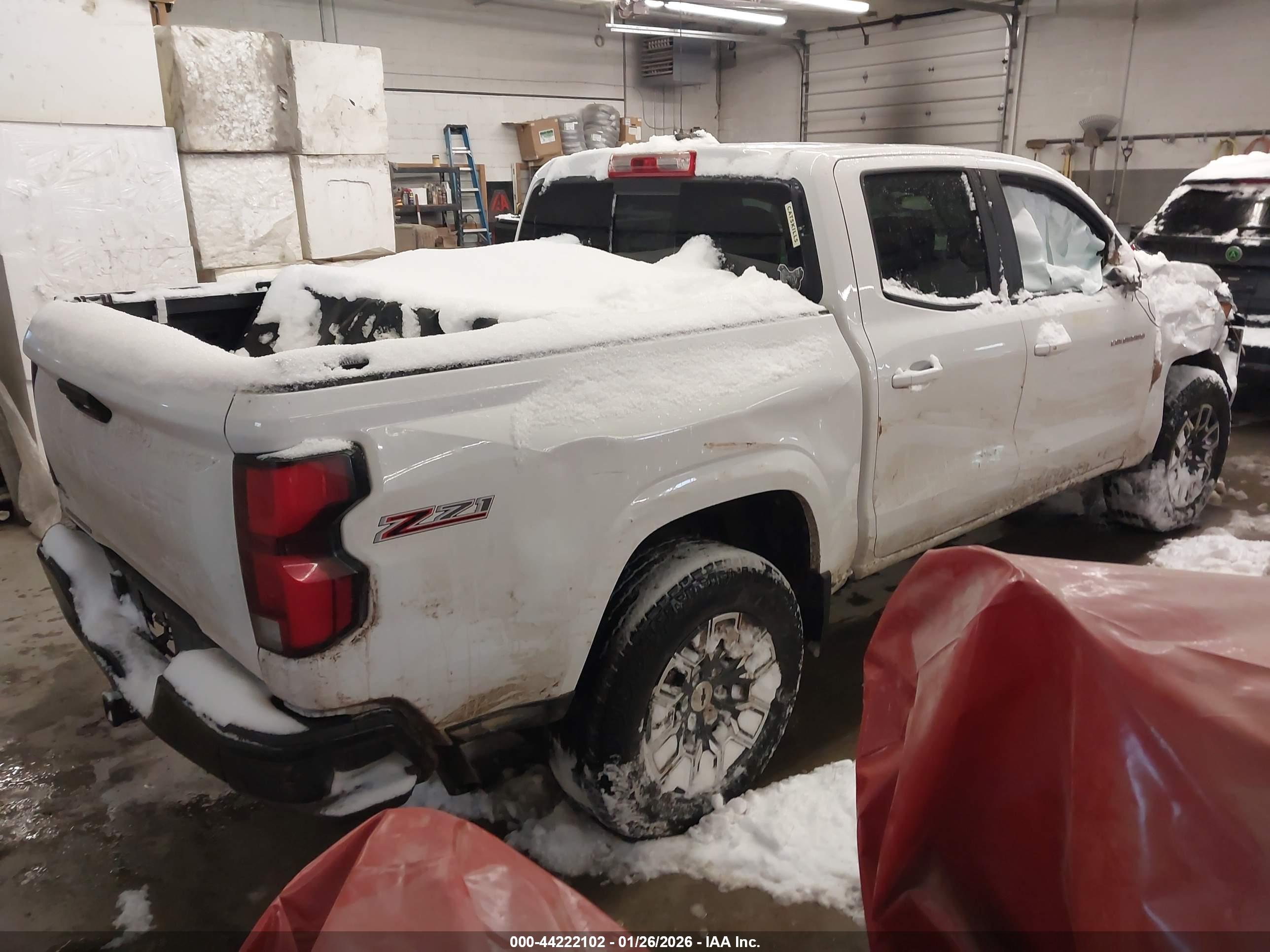 CHEVROLET COLORADO image 4