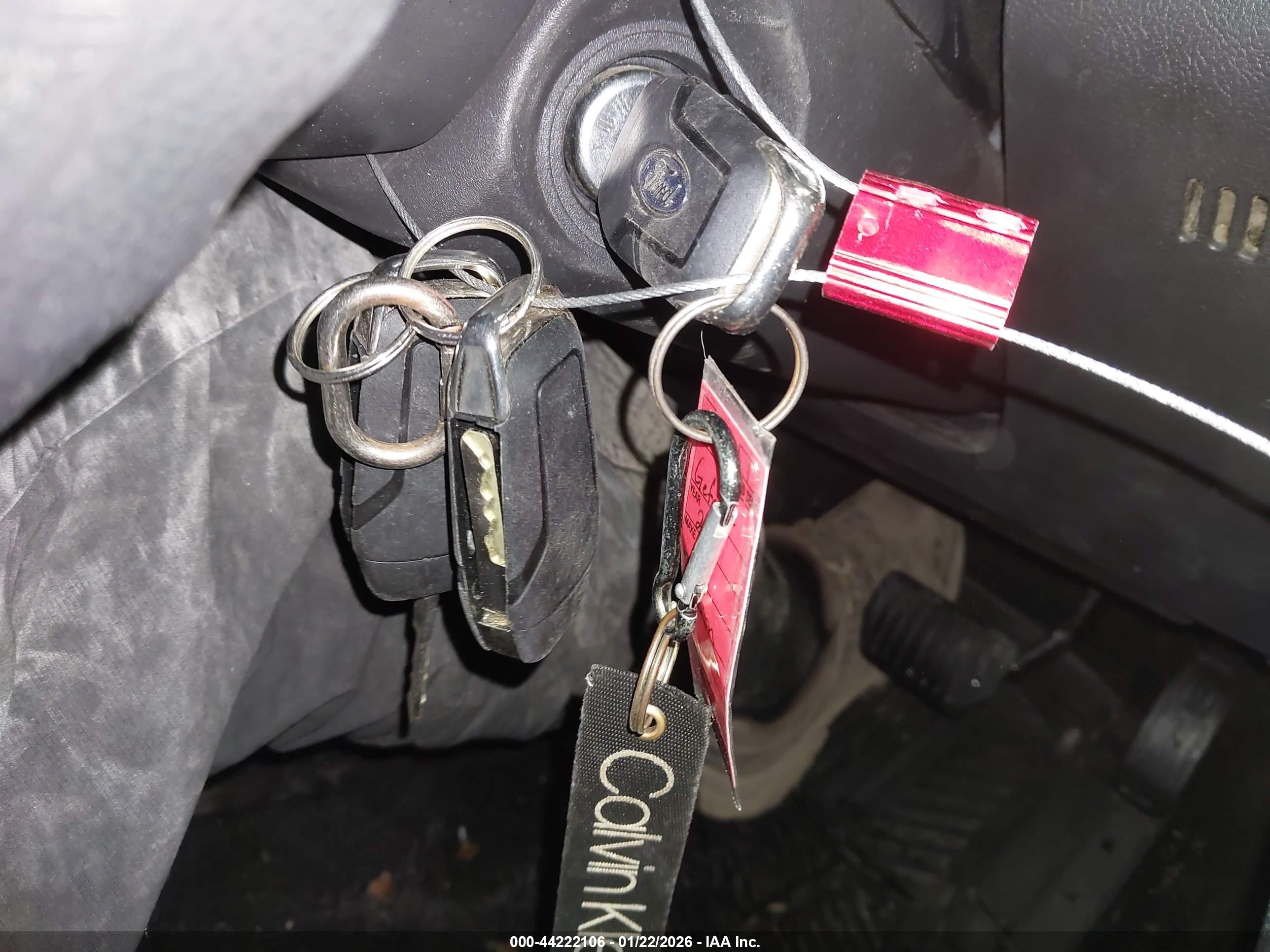 FORD FUSION image 11