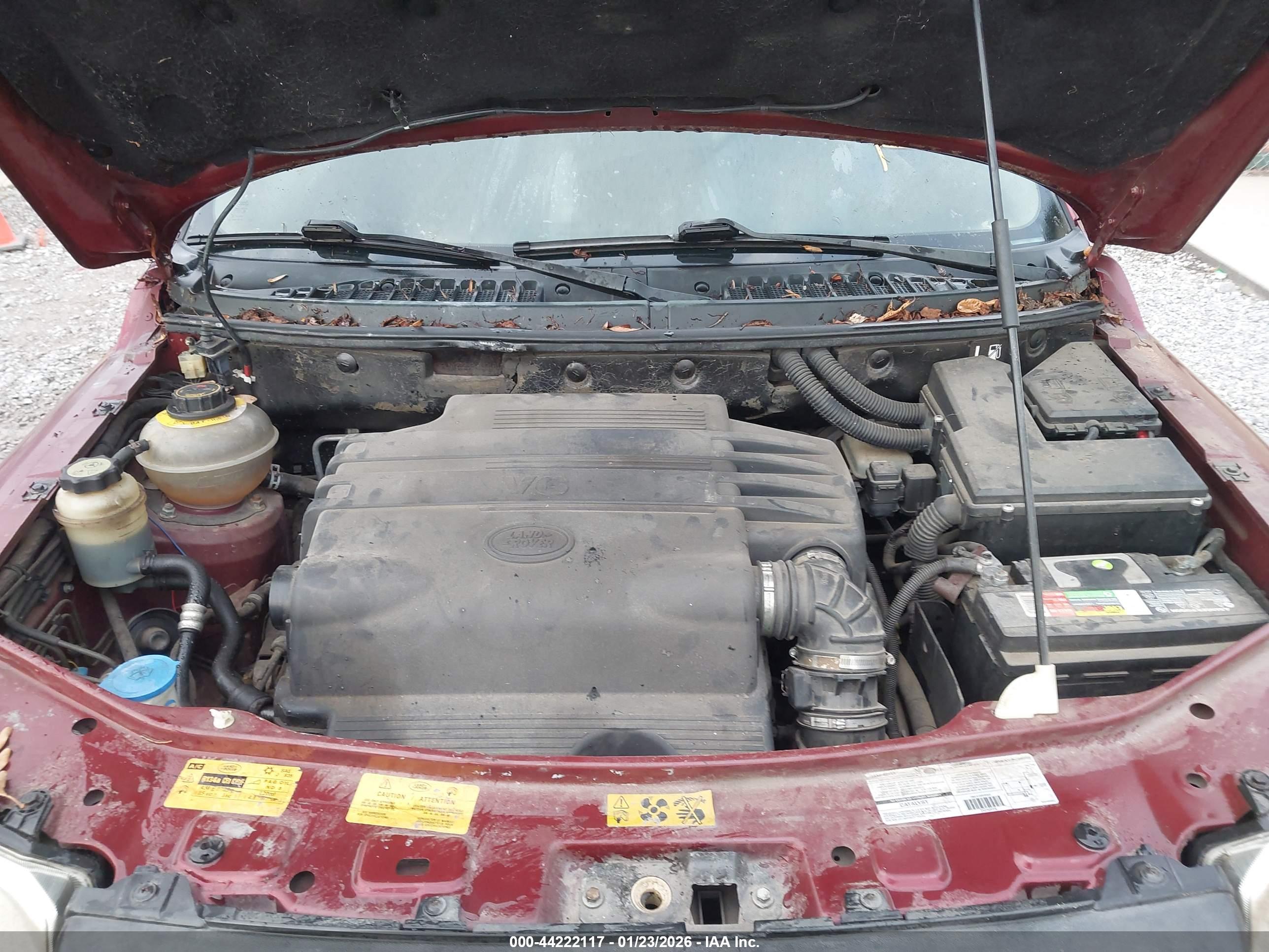 LAND ROVER image 10