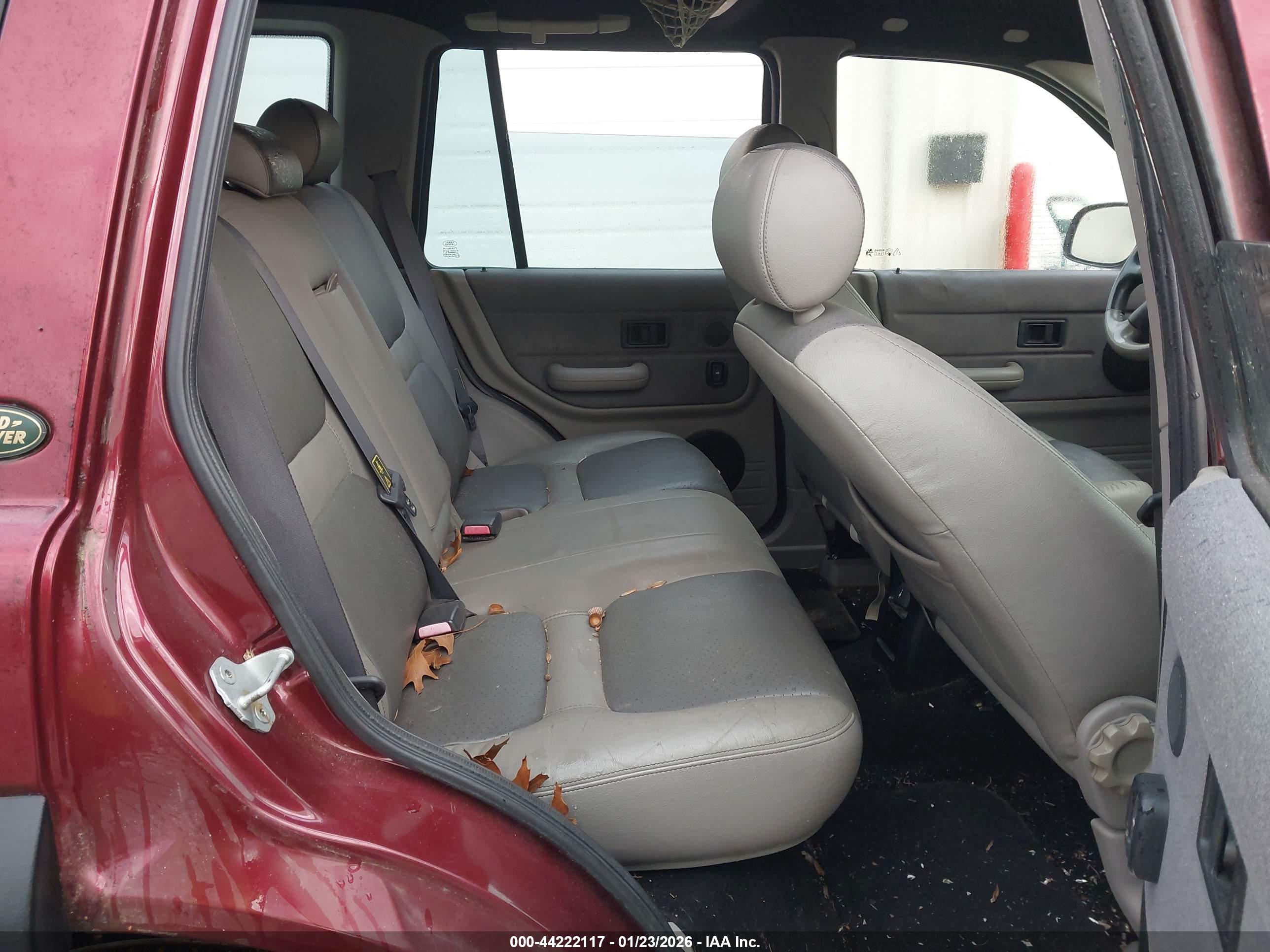 LAND ROVER image 8