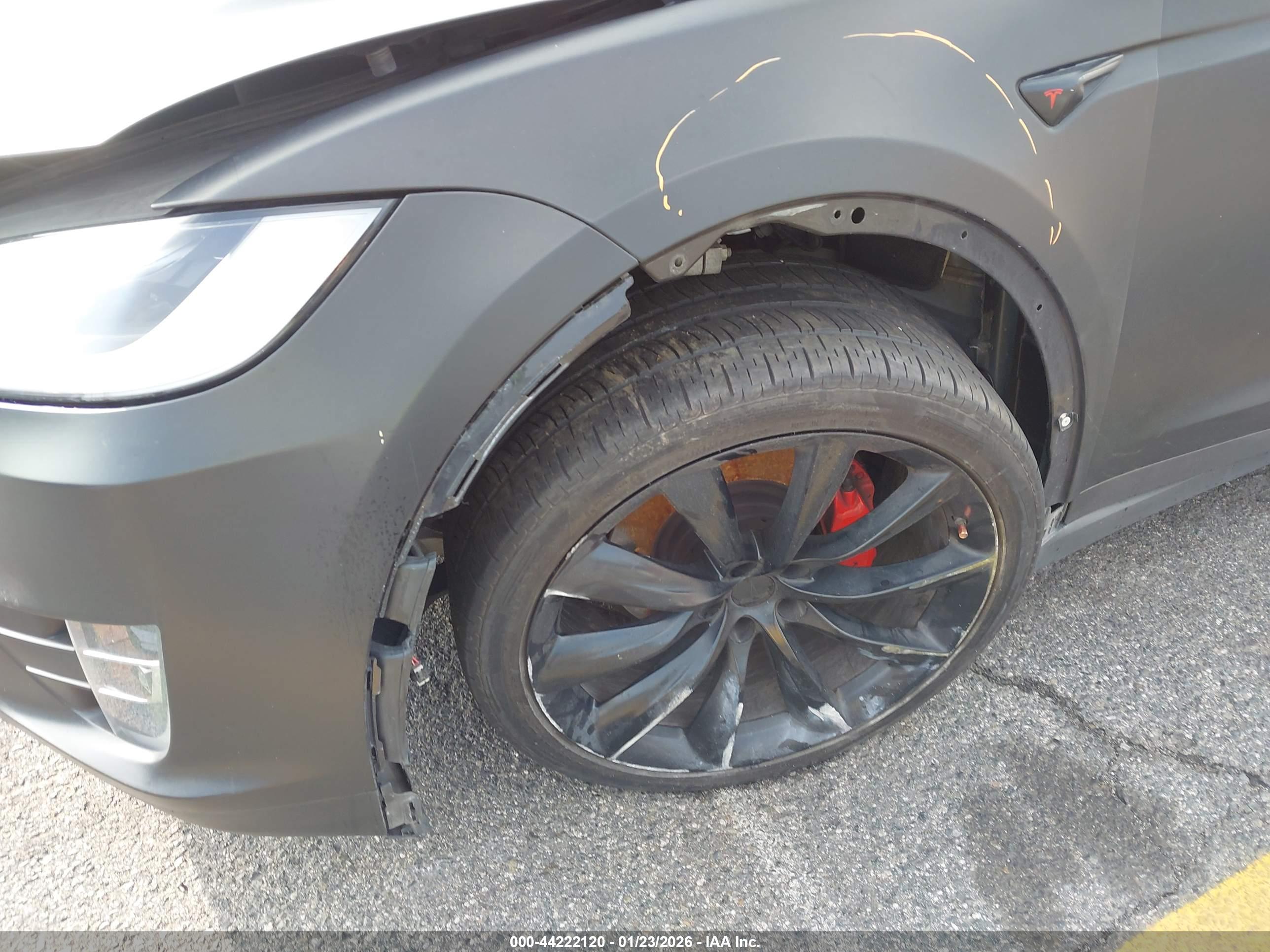 TESLA MODEL image 6
