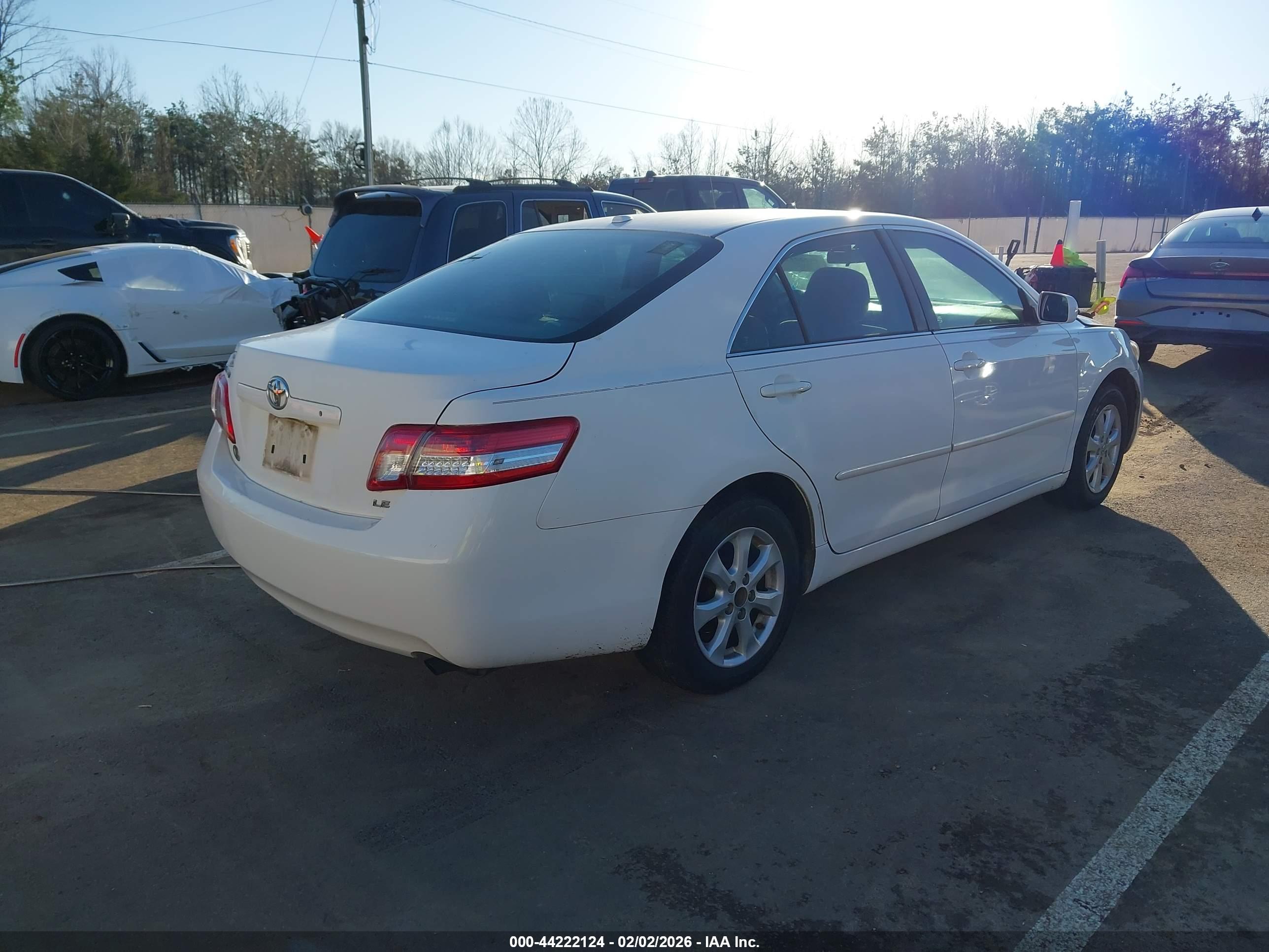 TOYOTA CAMRY image 4