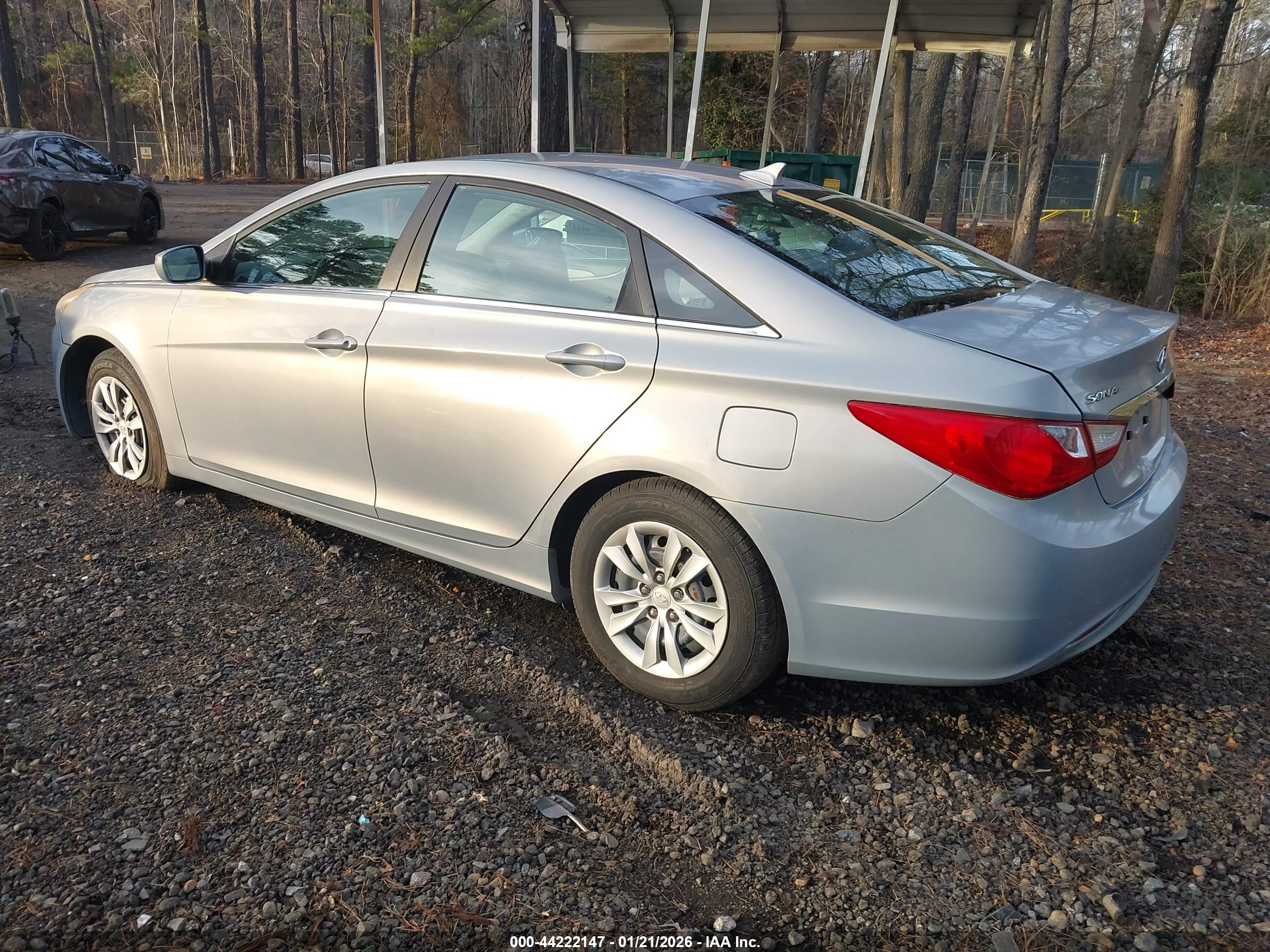 HYUNDAI SONATA image 3