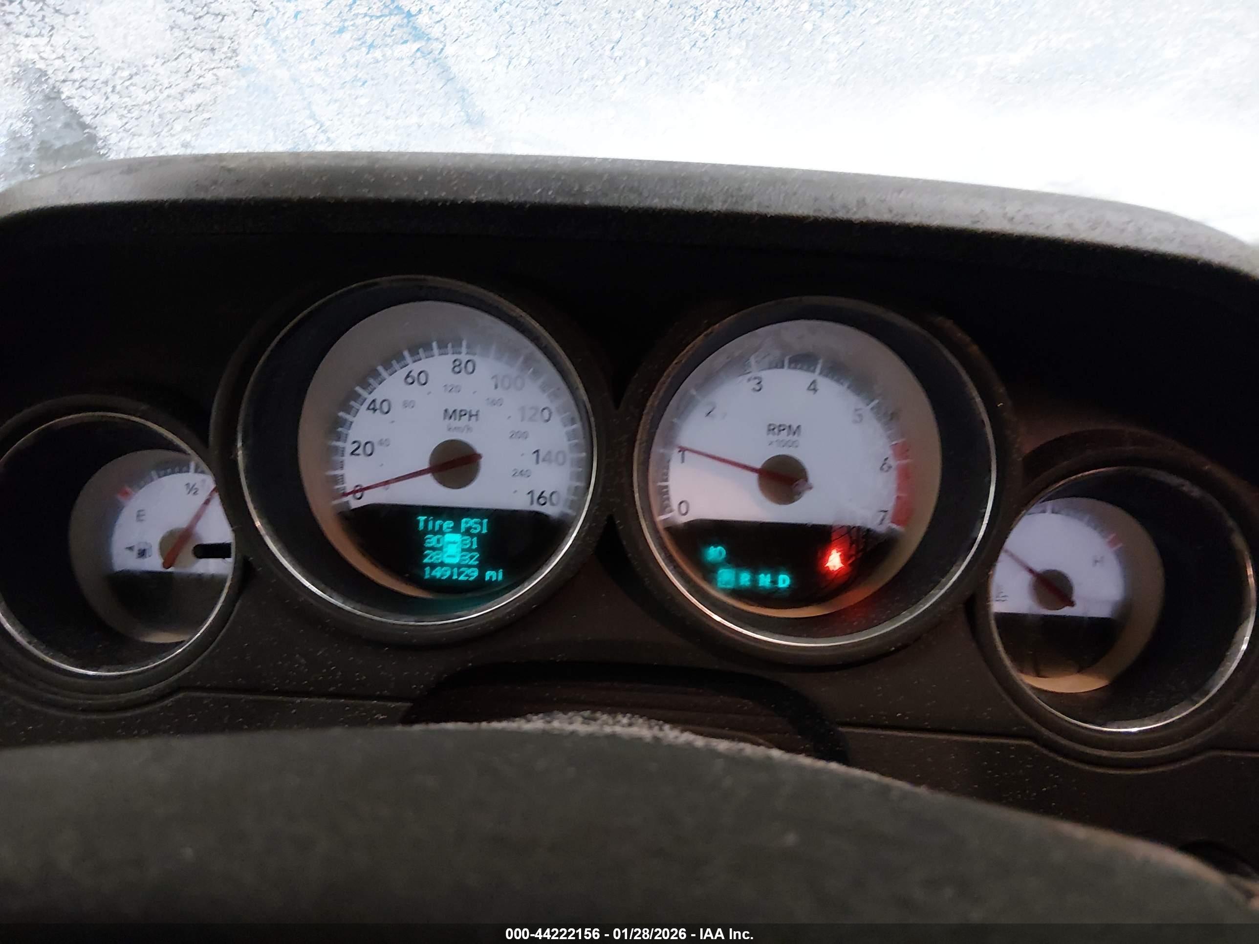 DODGE CHALLENGER image 7