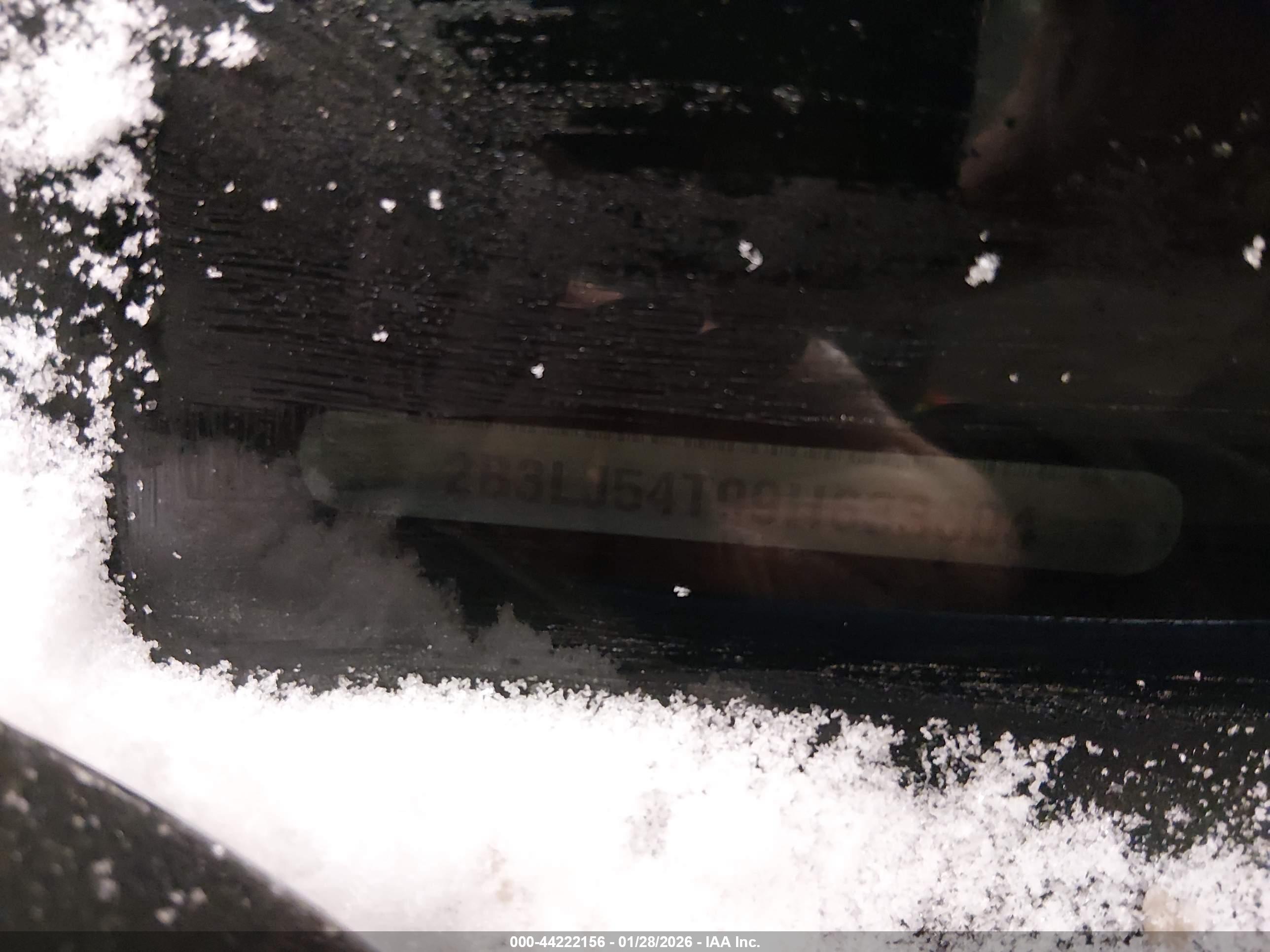 DODGE CHALLENGER image 9