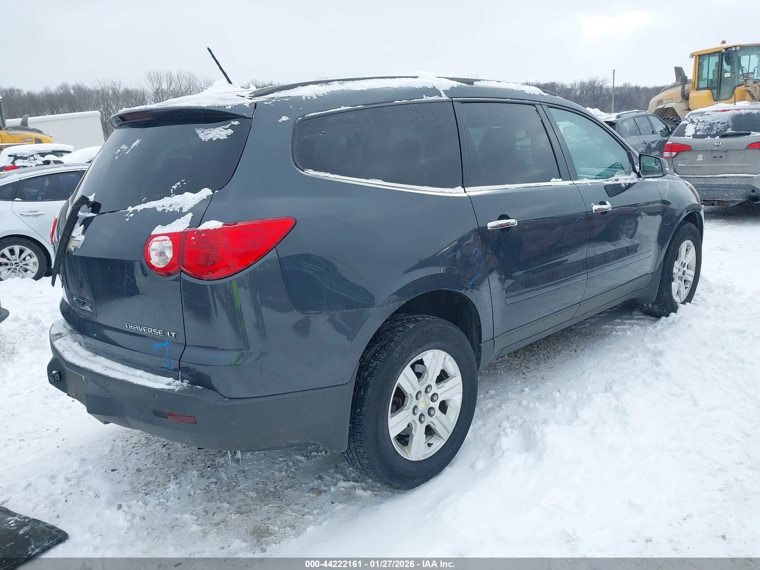 CHEVROLET TRAVERSE image 4