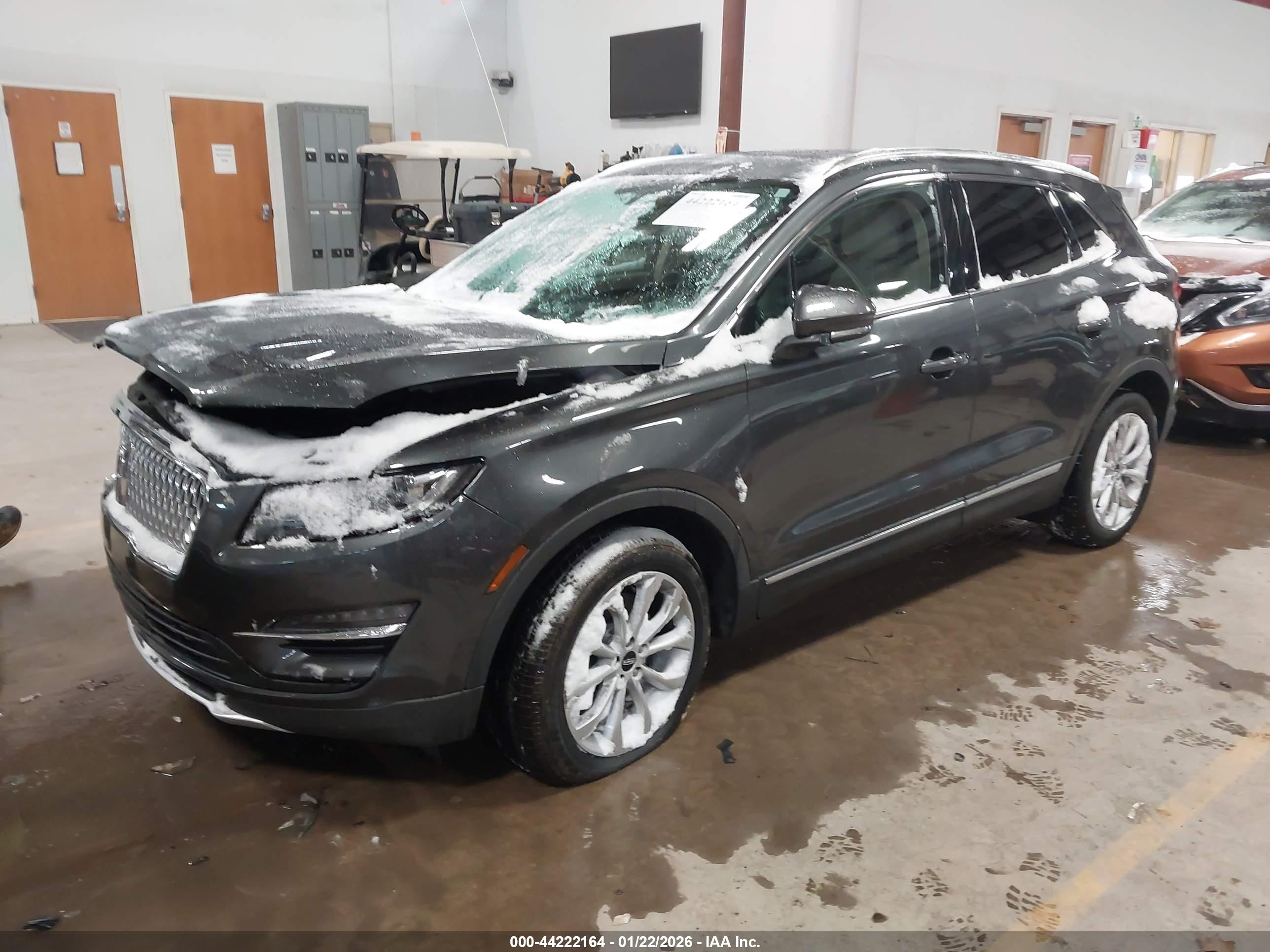 LINCOLN MKC image 2